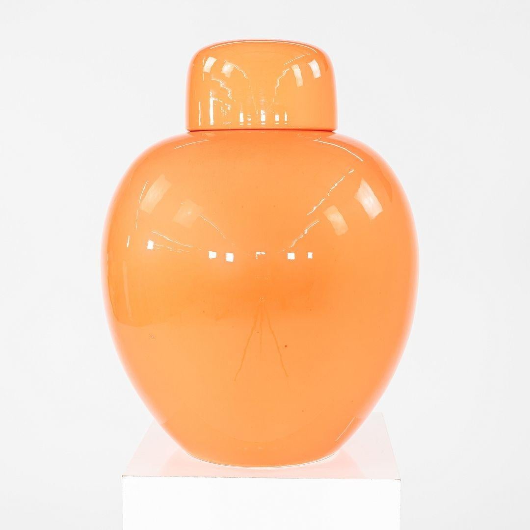 Vaso in porcellana italiana degli anni '70 con top in coordinato in vendita 2
