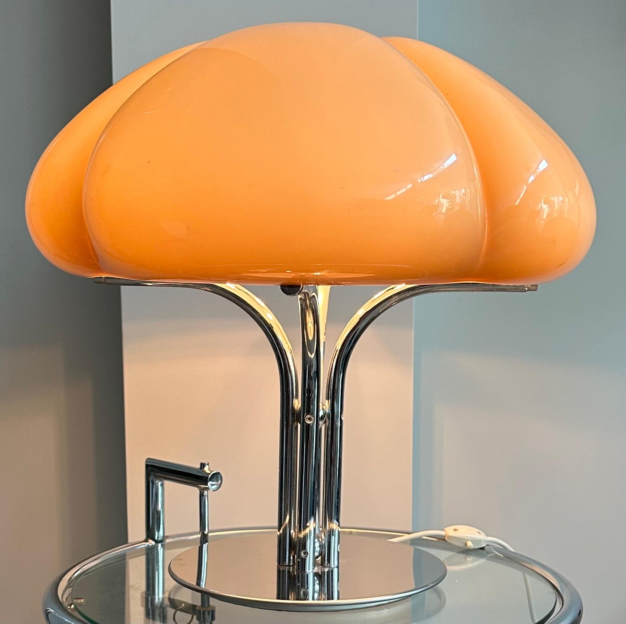 Polished 1970s Italian Quadrifoglio Harvey Guzzini Space Age Table Lamp by Gae Aulenti