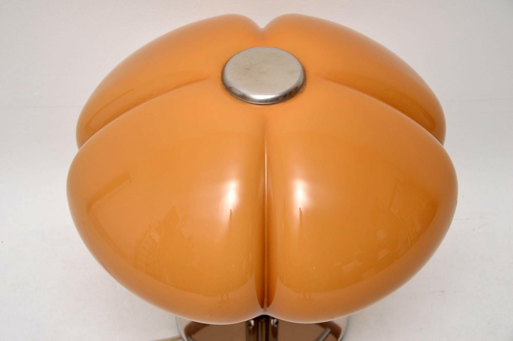 lampe de table italienne Quadrifoglio des années 1970 par Gae Aulenti pour Harvey Guzzini Bon état à London, GB