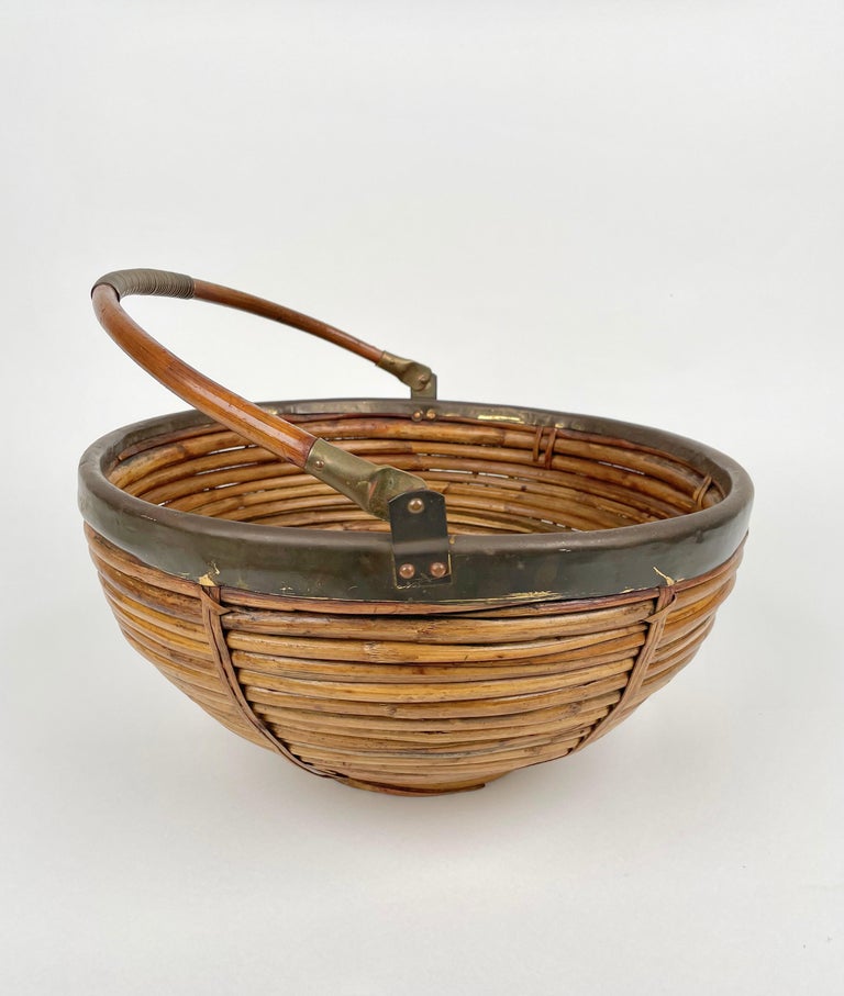 1970s Italian Rattan and Brass Large Basket For Sale 4