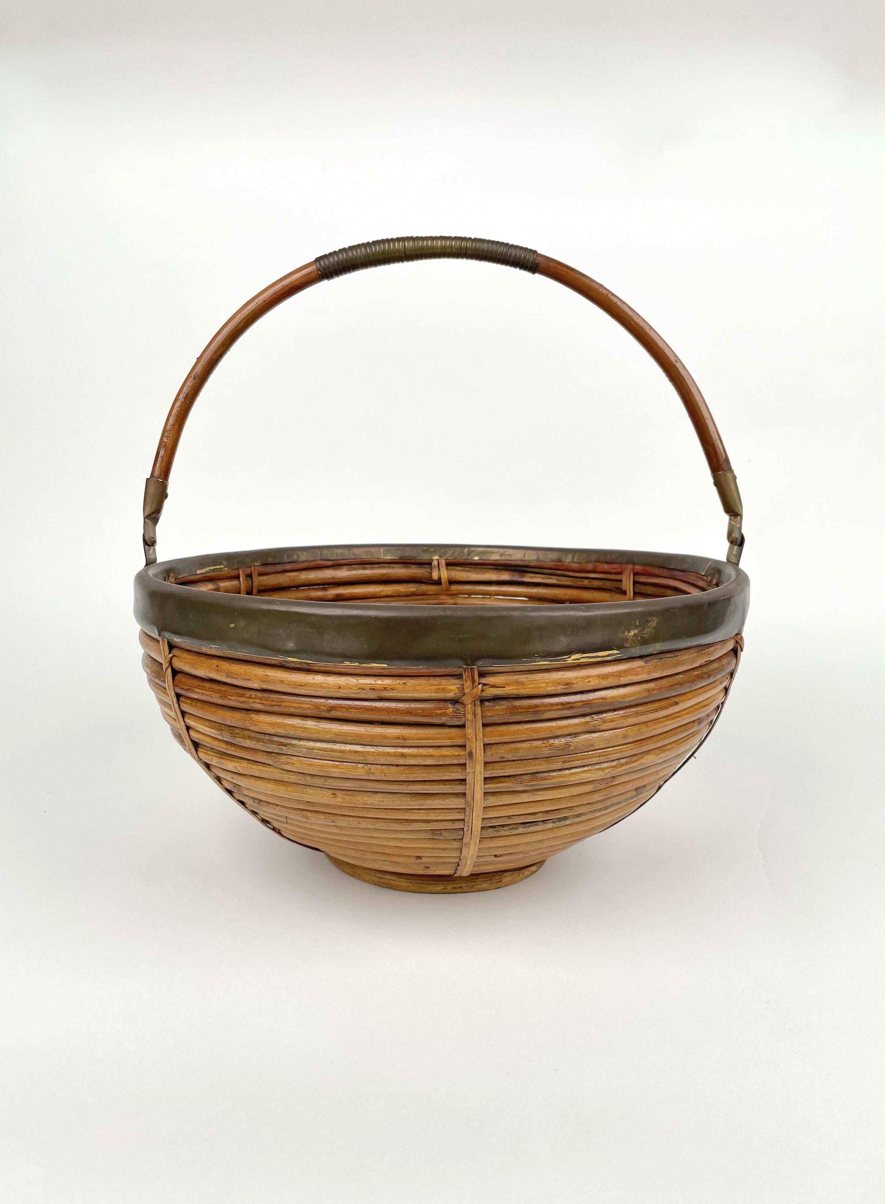 Late 20th Century 1970s Italian Rattan and Brass Large Basket For Sale
