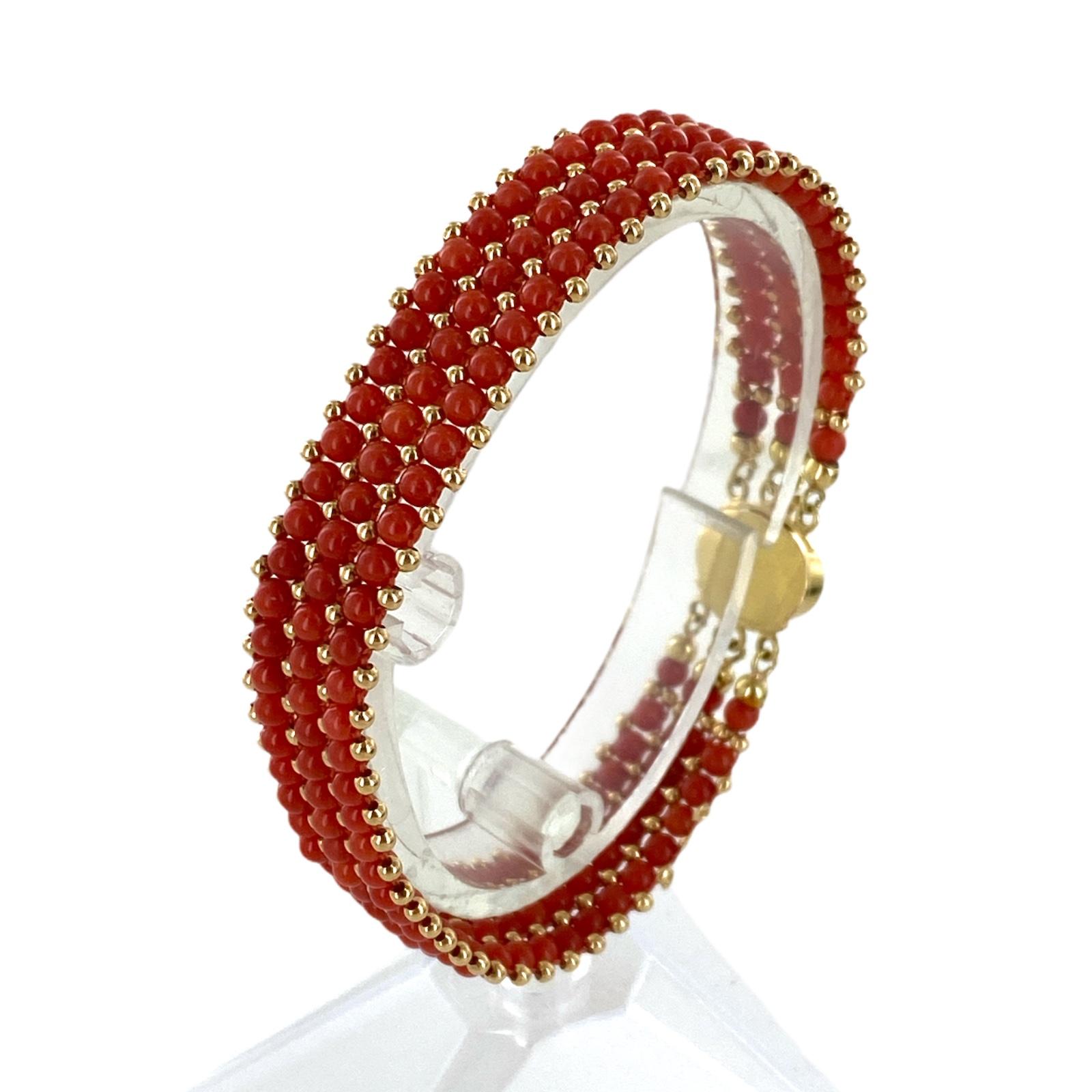 Women's 1970's Italian Red Coral Three Row 18 Karat Yellow Gold Vintage Bead Bracelet