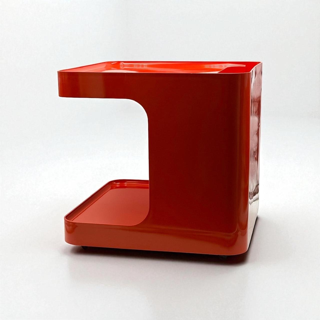 Fin du 20e siècle 1970 Italian Red Space AGE Bar Cart by M. I-One for Longato, Novodur en vente