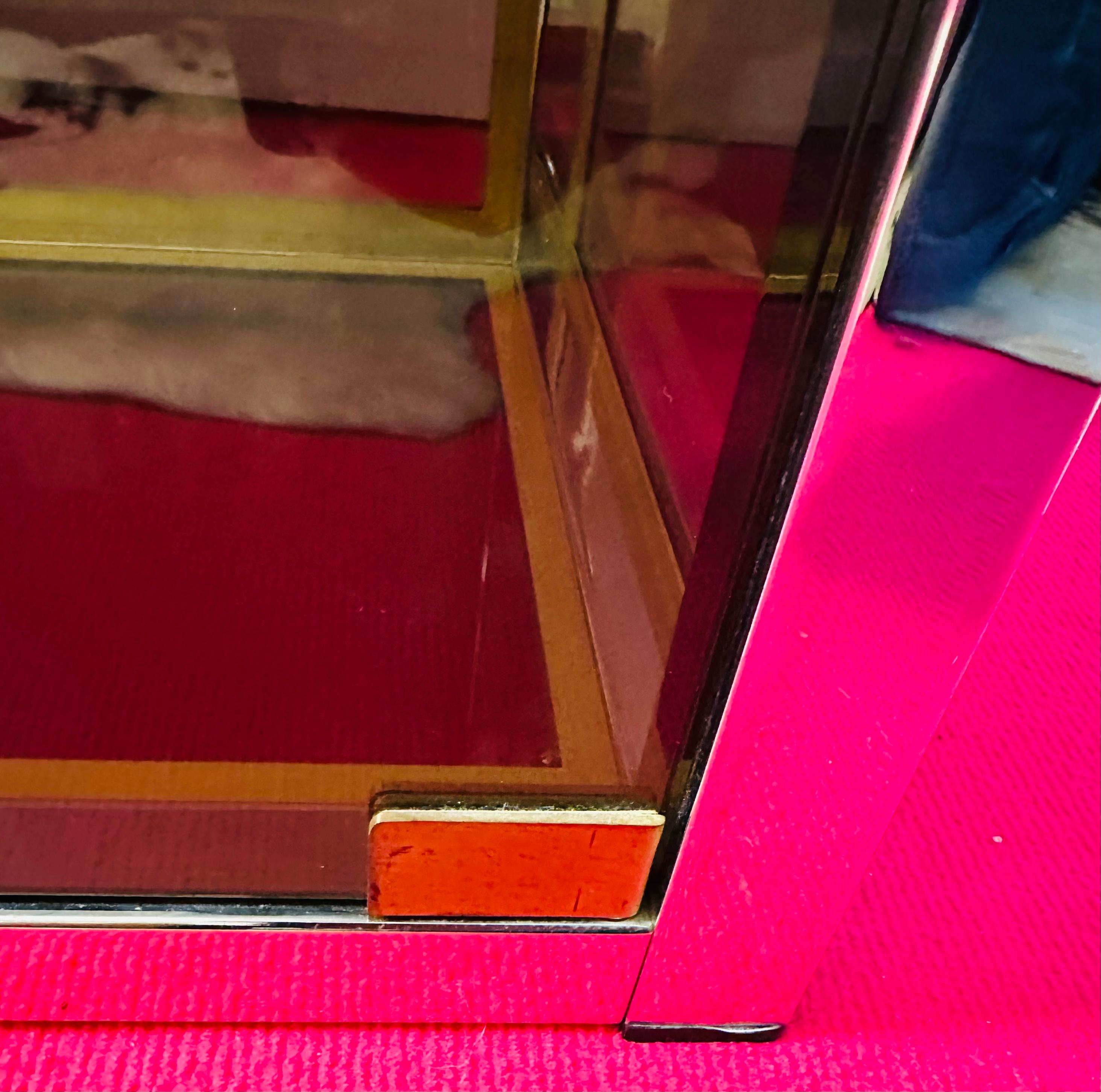 Italienischer Renato Zevi-Vitrinen- oder Getränkeschrank aus Rauchglas und Chrom, 1970er Jahre im Angebot 5