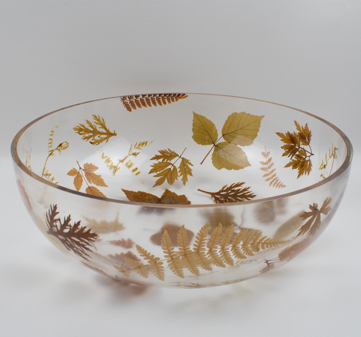 Mid-Century Modern 1970s Italian Resin Bowl Centerpiece with Leaves and Flowers Inclusions