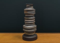 Vaso da pavimento in ceramica a fasce, stile scultoreo italiano degli anni '70