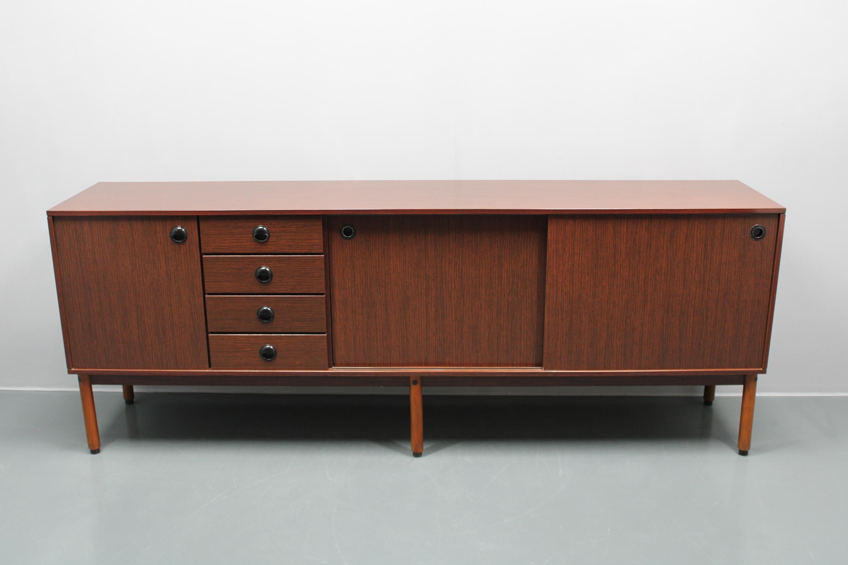 Mid-Century Modern Enfilade italien des années 1970 en vente