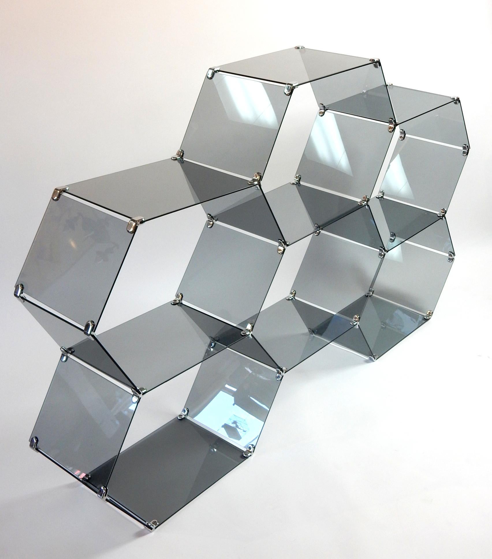 Architectural Italian Smoke Glass Hexagonal Display Étagère In Good Condition In Las Vegas, NV