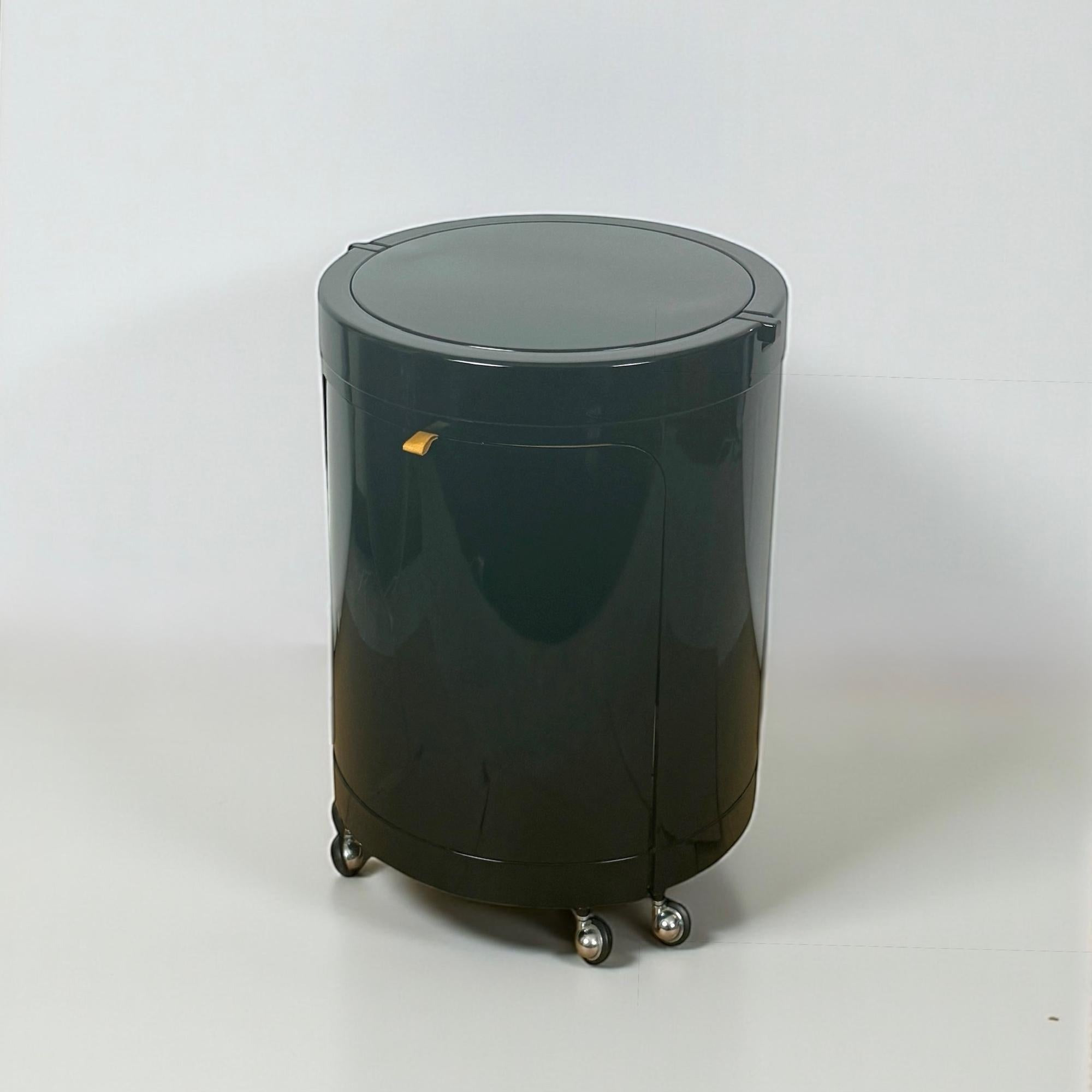 Tocador italiano Soft-Form de plástico moldeado marrón, años 70, Fanini Fain en venta 1