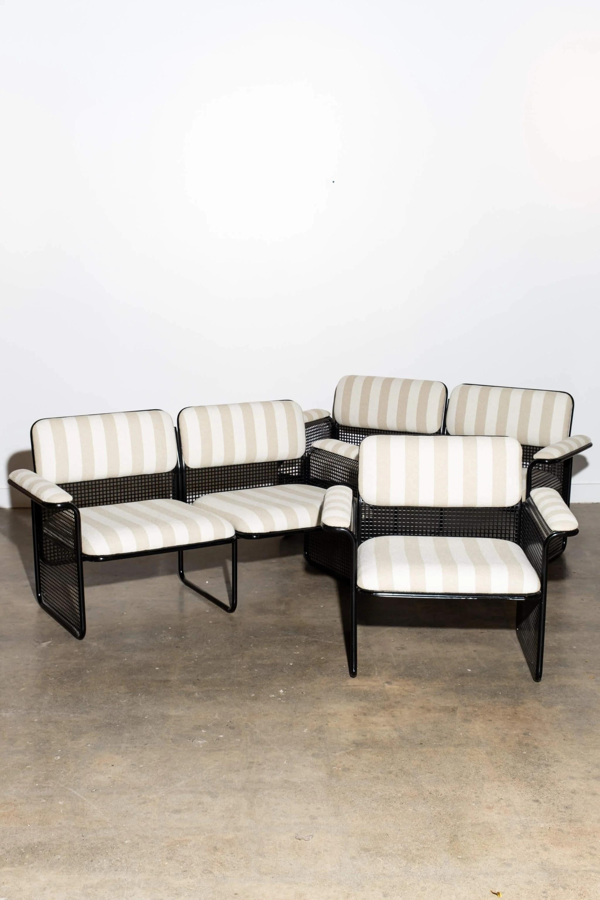 3-piece Italian Solarium Seating Set of black wire mesh, newly reupholstered in a grey and white Kvadrat Acca Stripe. The 1970s set includes two 2-seater sofas and a single armchair.

2-seater: 56.5
