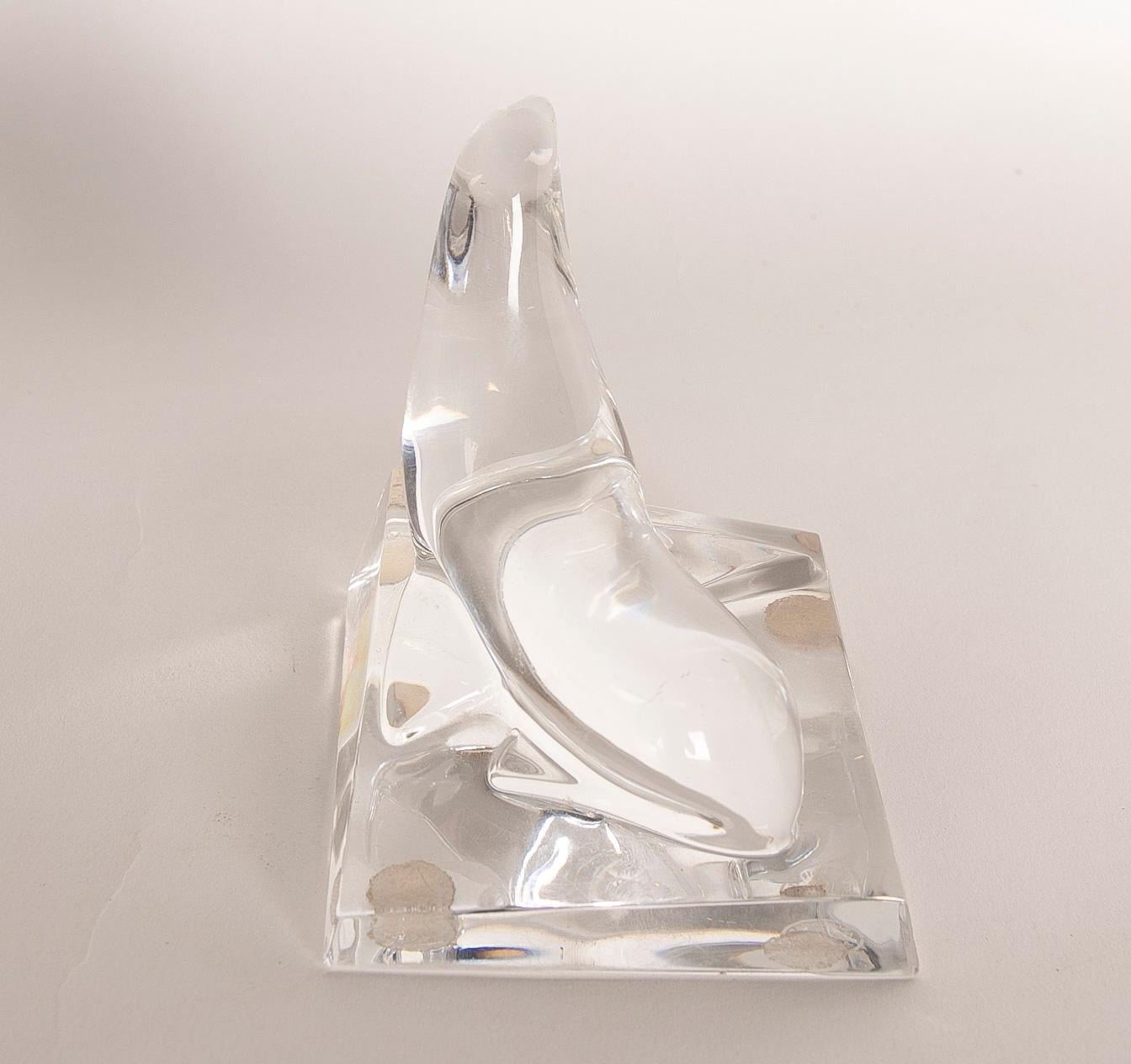 1970s Italian Solid Crystal Sculpture of a Seal on a Base In Good Condition For Sale In Marbella, ES