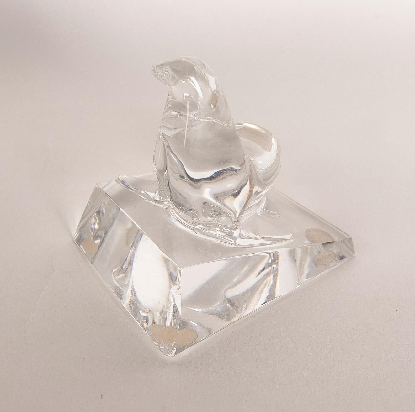 1970s Italian Solid Crystal Sculpture of a Seal on a Base For Sale 1
