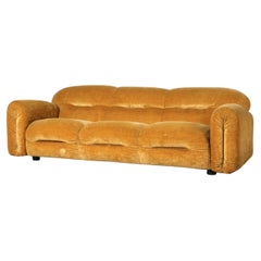 1970s Italian Space Age Cloud Sofa in the Style of Adriano Piazzesi