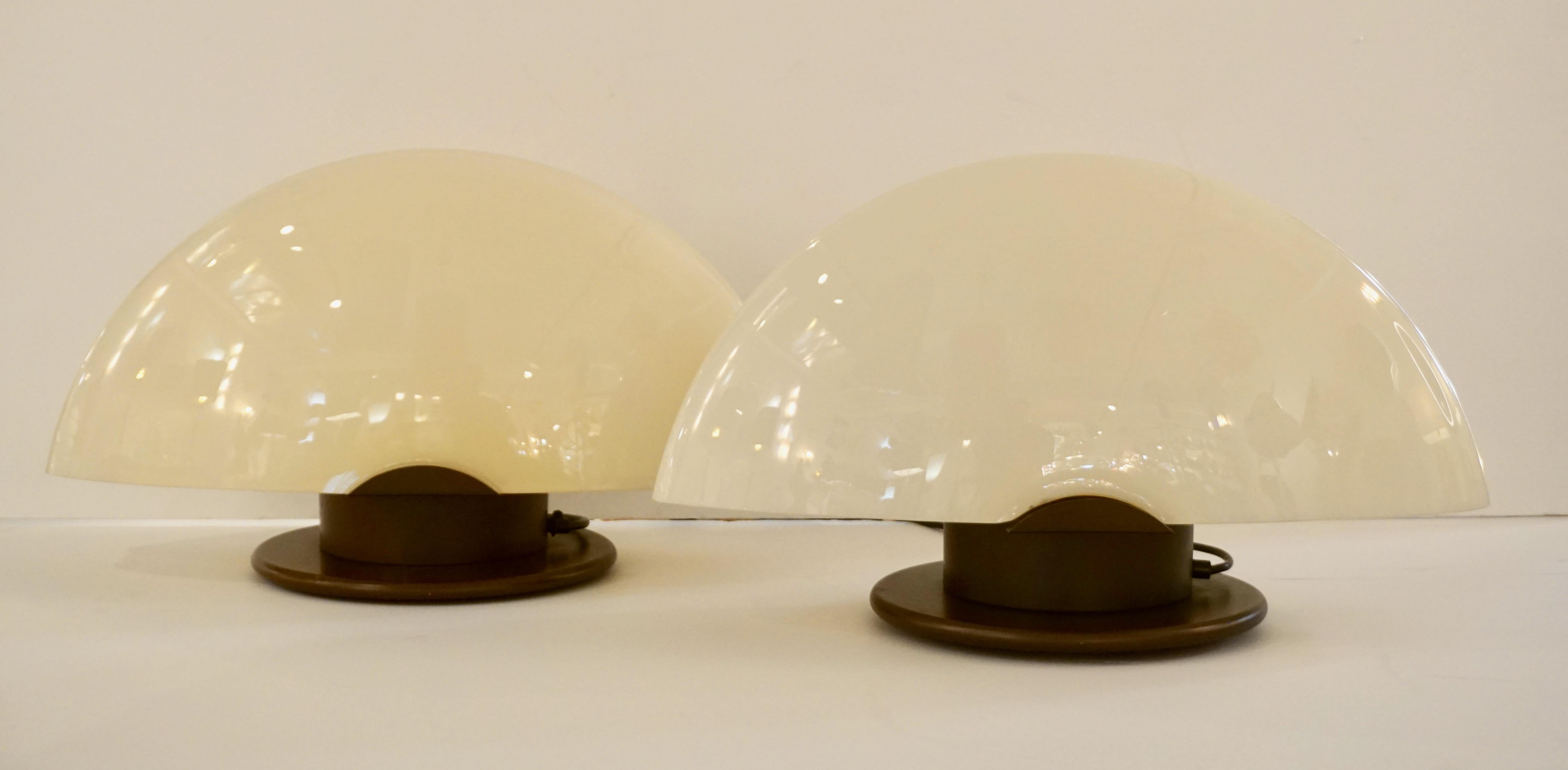 1970s Mazzega Italian Space Age Pair of Ivory Murano Glass Copper Lacquer Lamps 7