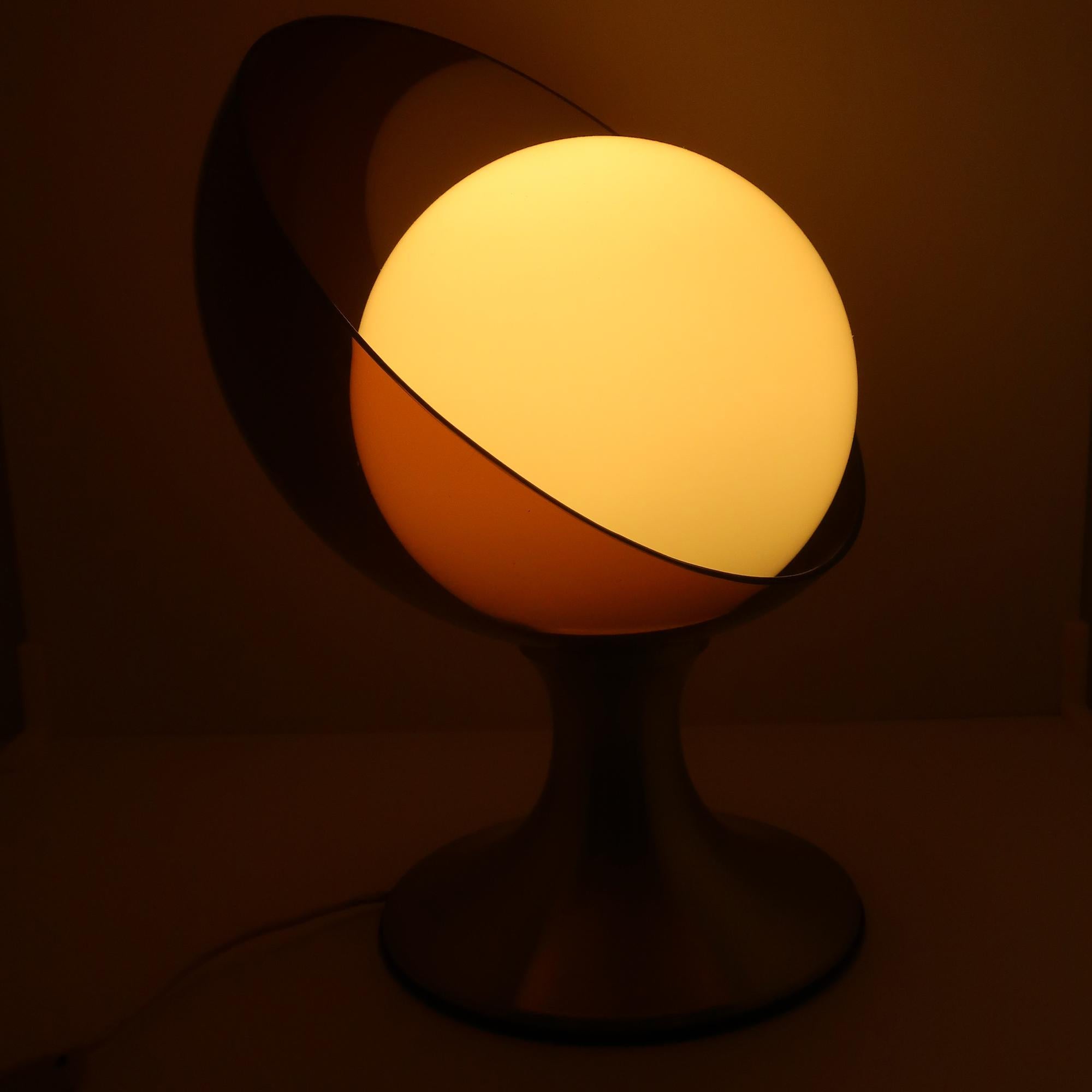 1970s Italian Space Age Lucite and Glass Table Lamp  1