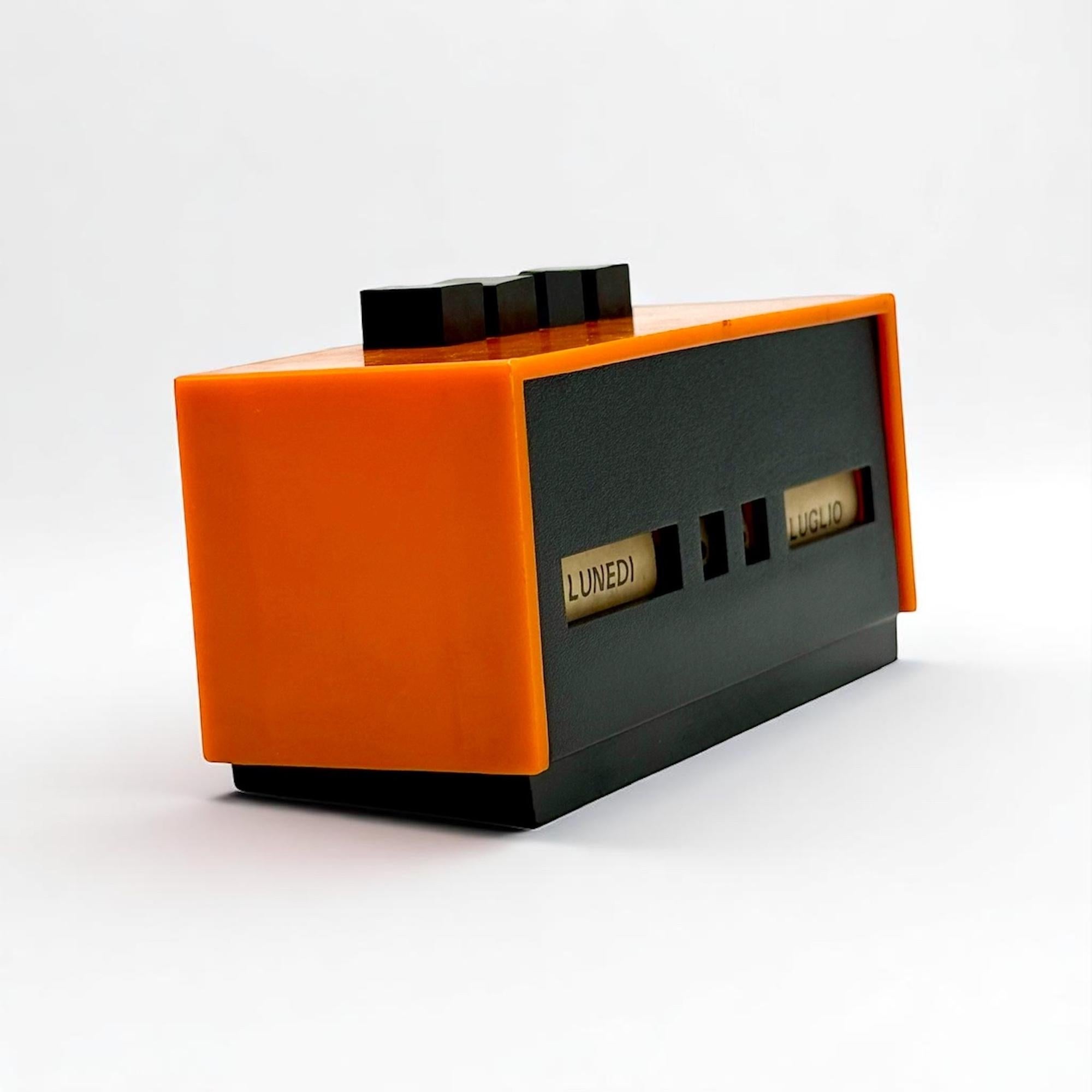 Late 20th Century 1970s Italian Space Age Perpetual Calendar – Orange Plastic, UK Reg. For Sale