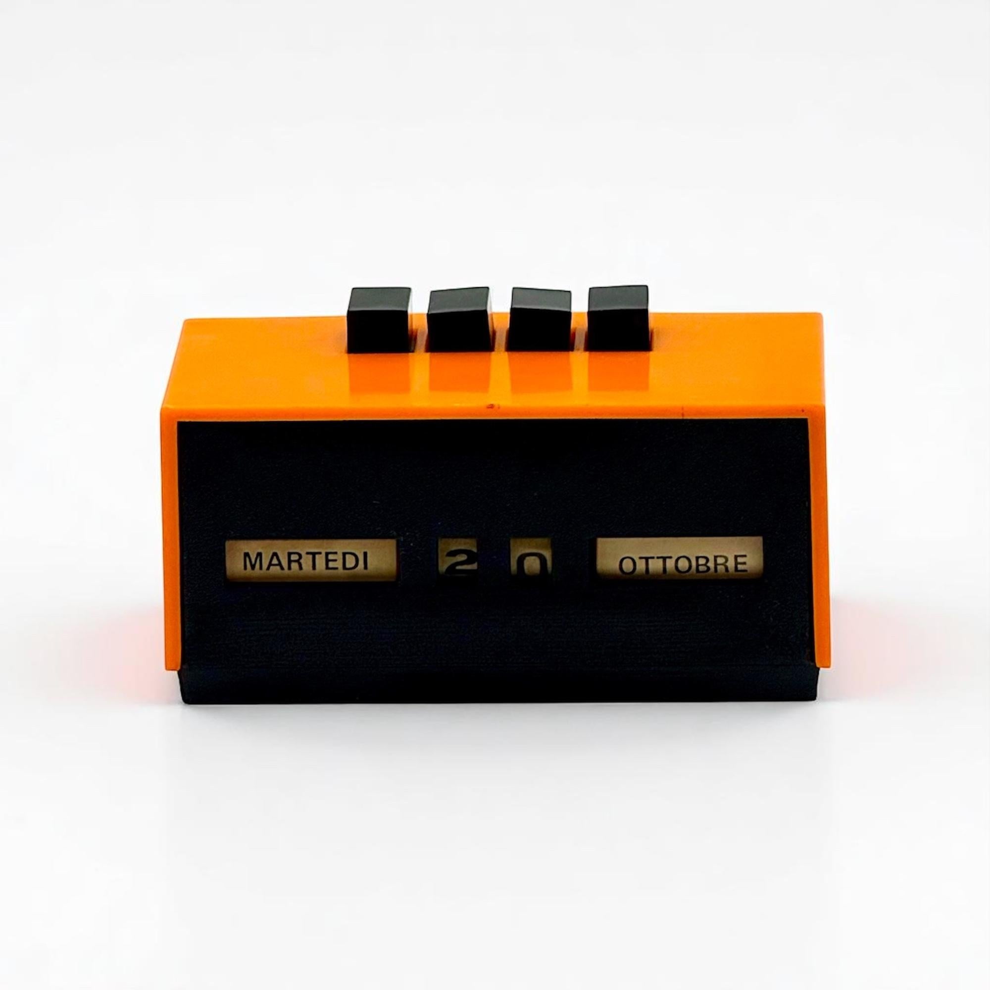 1970s Italian Space Age Perpetual Calendar – Orange Plastic, UK Reg. For Sale 4