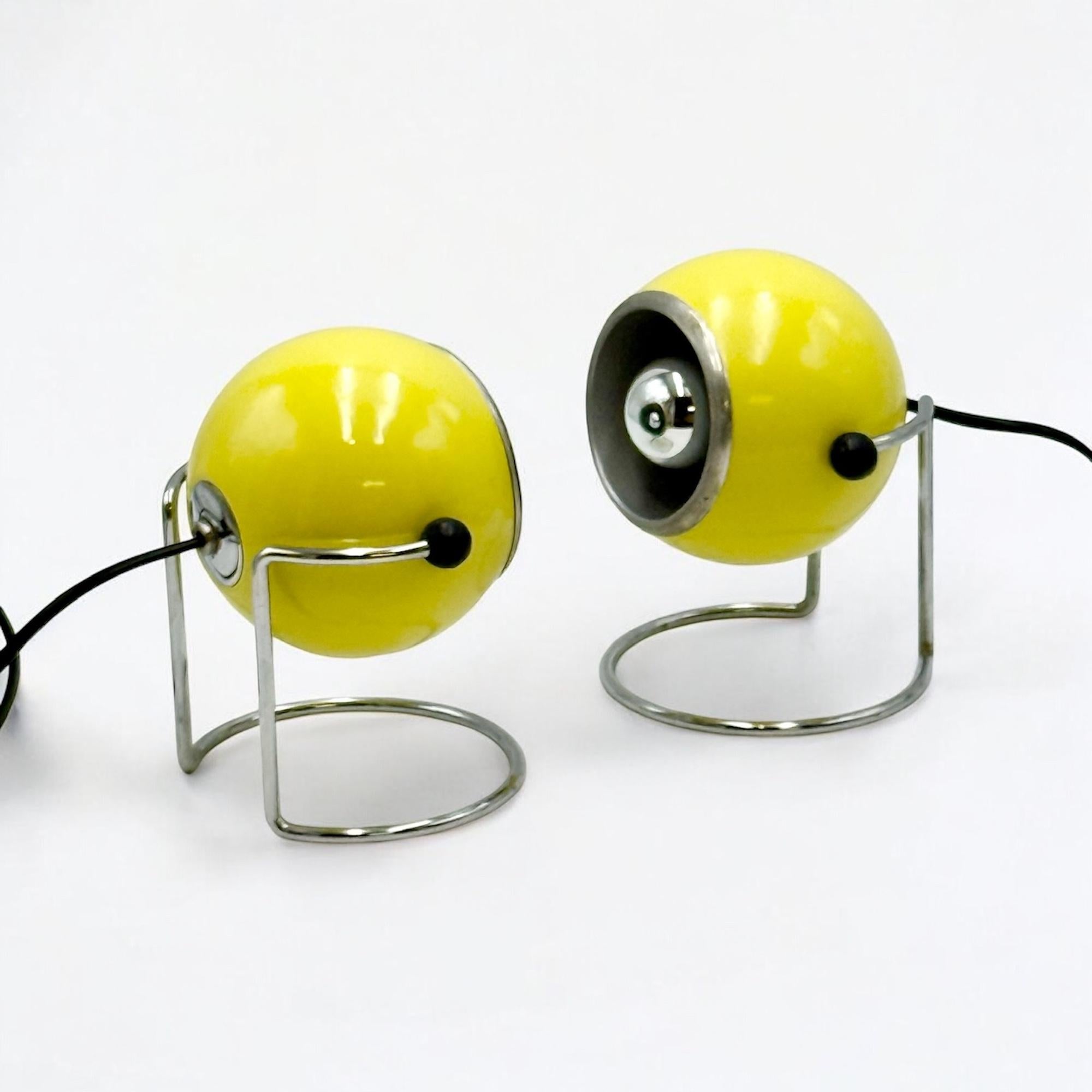1970s Italian Space Age Yellow Eyeball Table Lamps by Targetti Sankey en vente 3