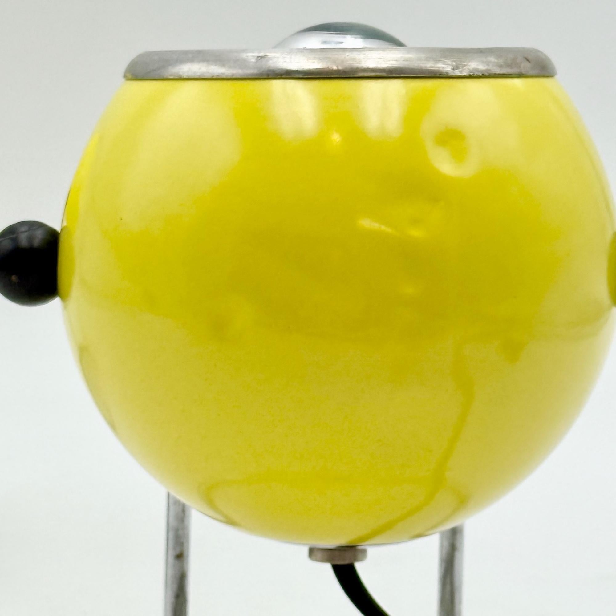 1970s Italian Space Age Yellow Eyeball Table Lamps by Targetti Sankey Bon état - En vente à San Benedetto Del Tronto, IT