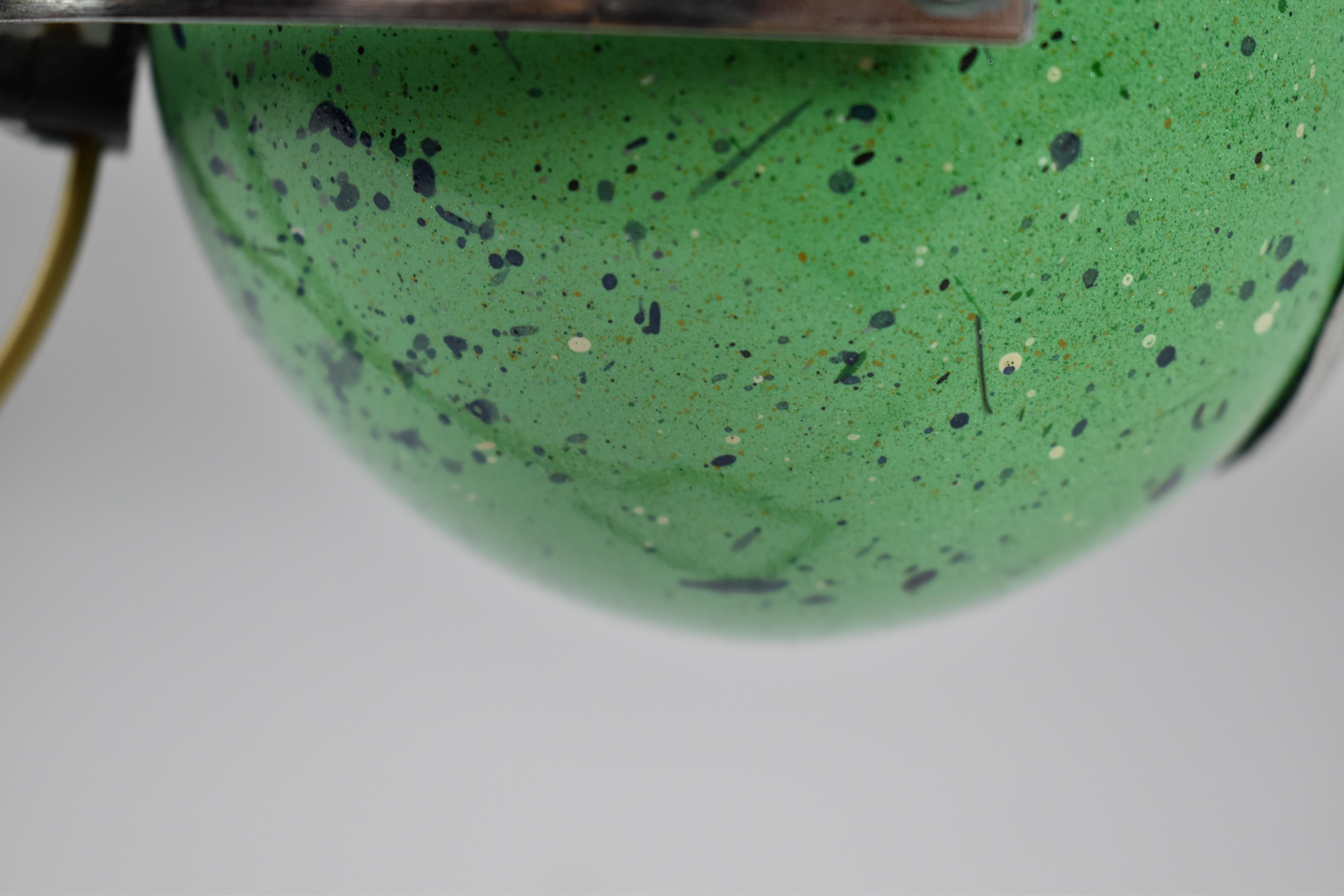 Acciaio 1970's Italian Speckled Eyeball Vintage Desk Lamp in vendita