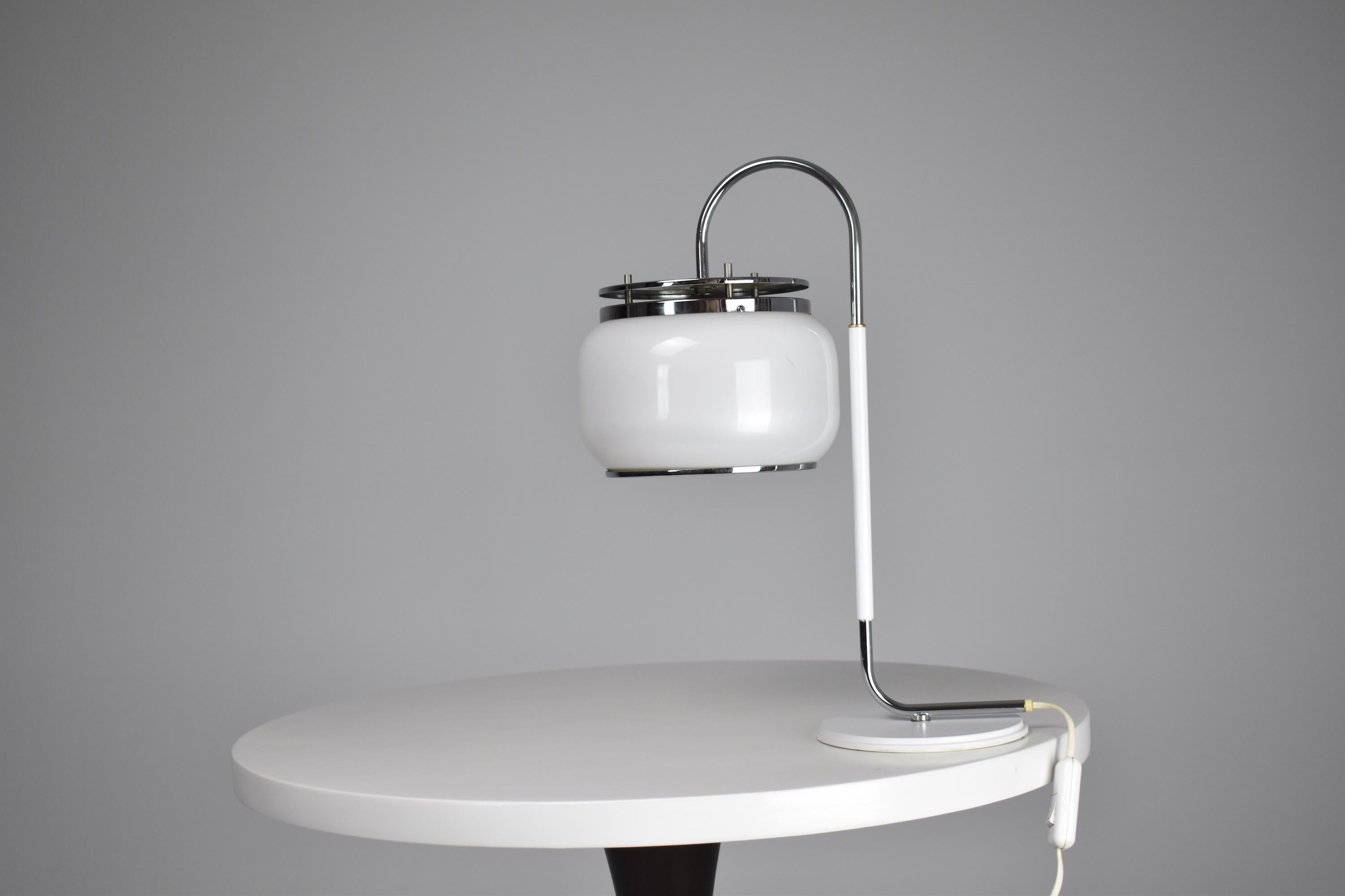 1970's Italian Stainless Steel Table Lamp 4
