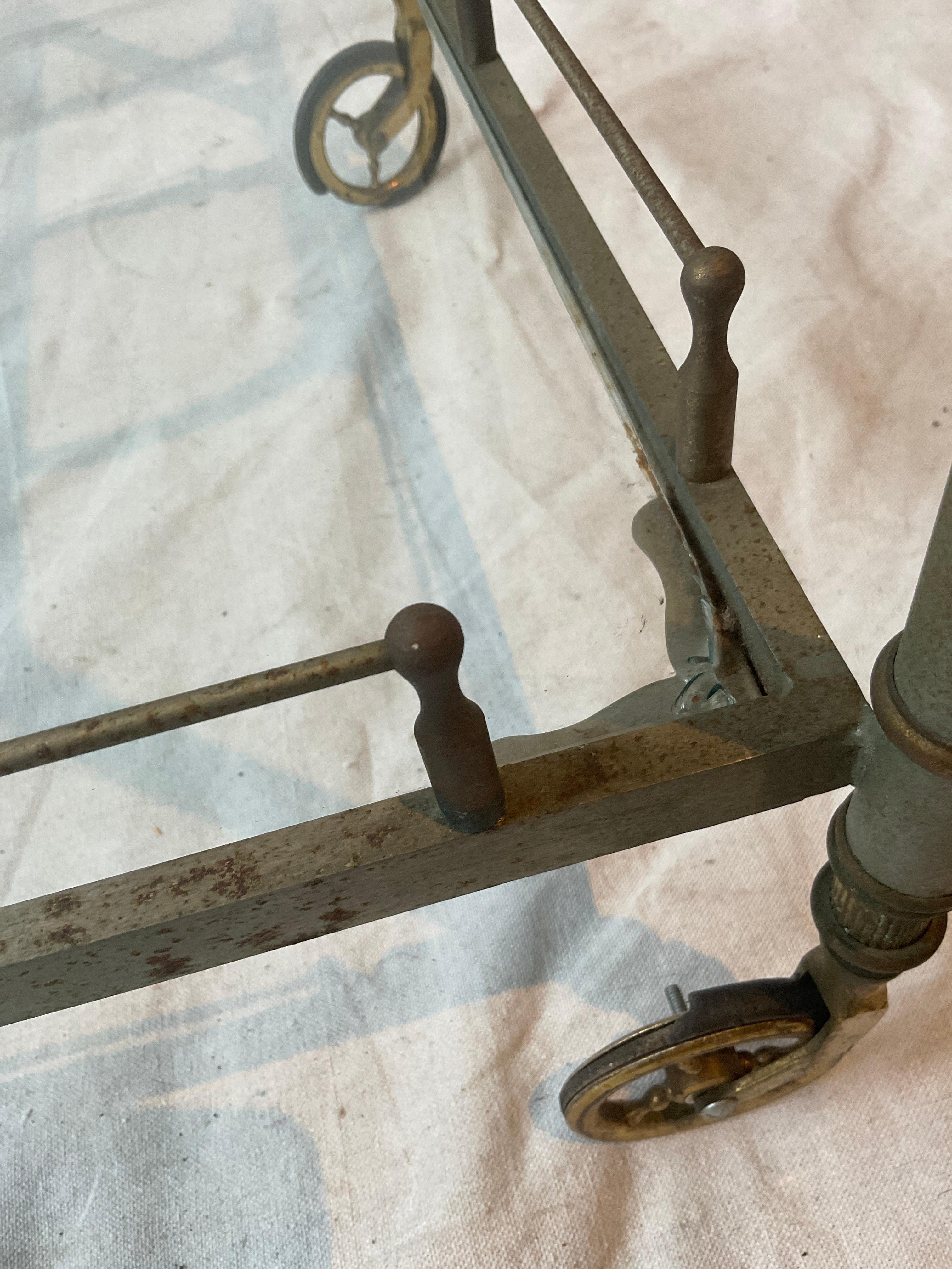 Carrello da bar italiano degli anni '70 in acciaio e ottone in vendita 6