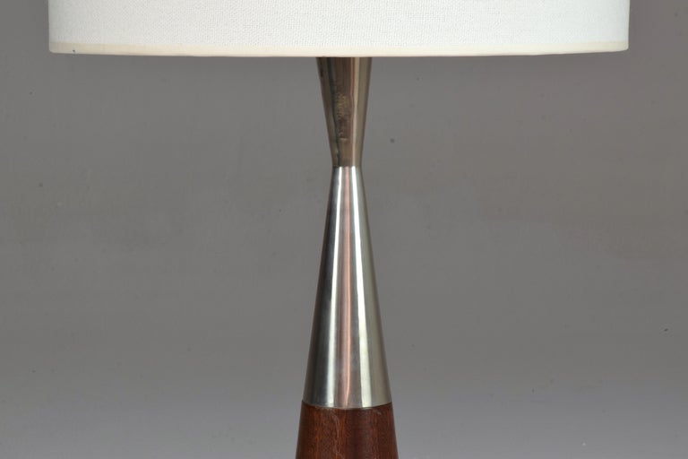 20th Century 1970's Italian Stilnovo Table Lamp For Sale