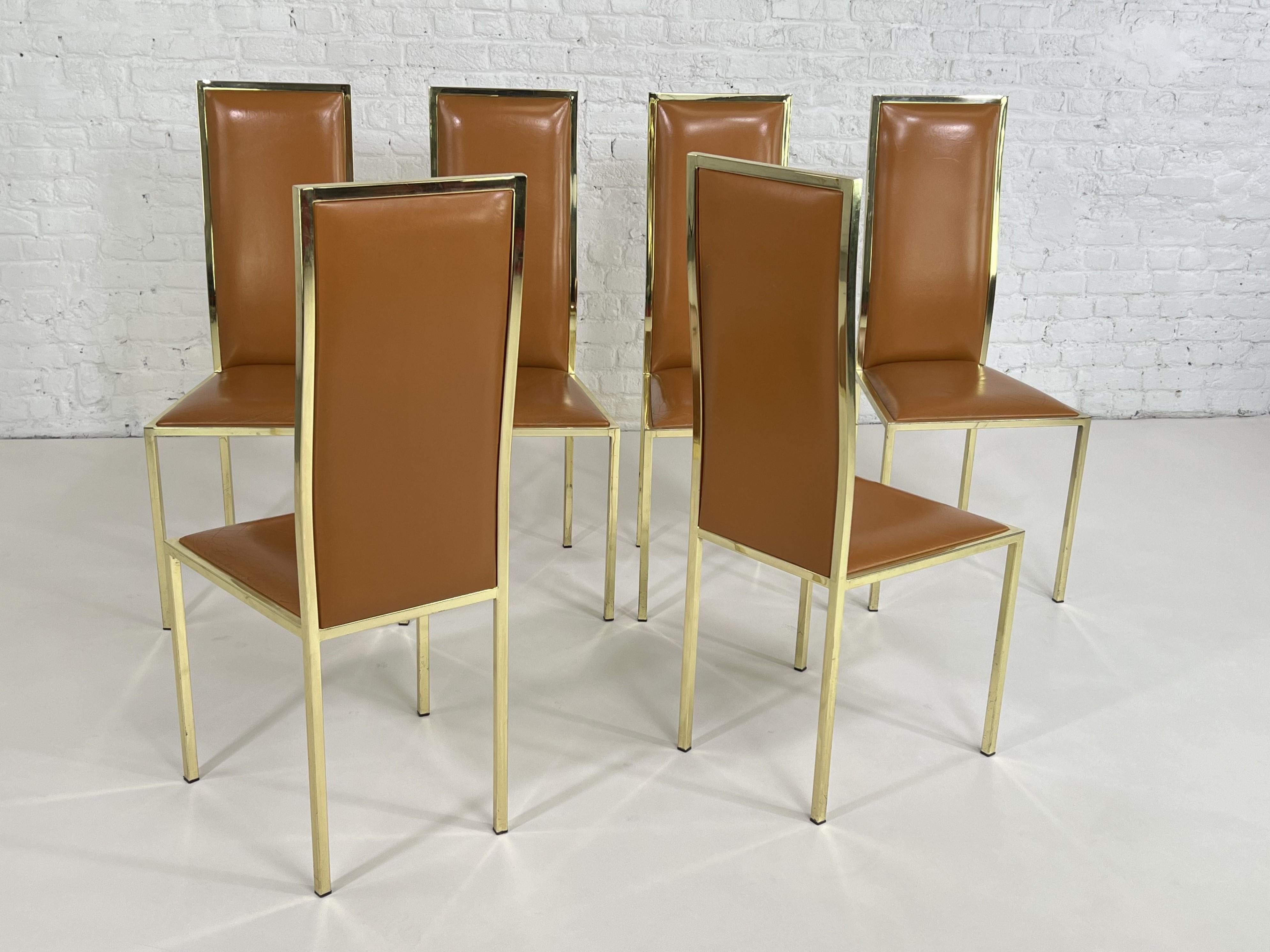 Mid-Century Modern 1970s Italian Style Renato Zevi Design Cognac Leather And Brass Set of 6 Chairs For Sale