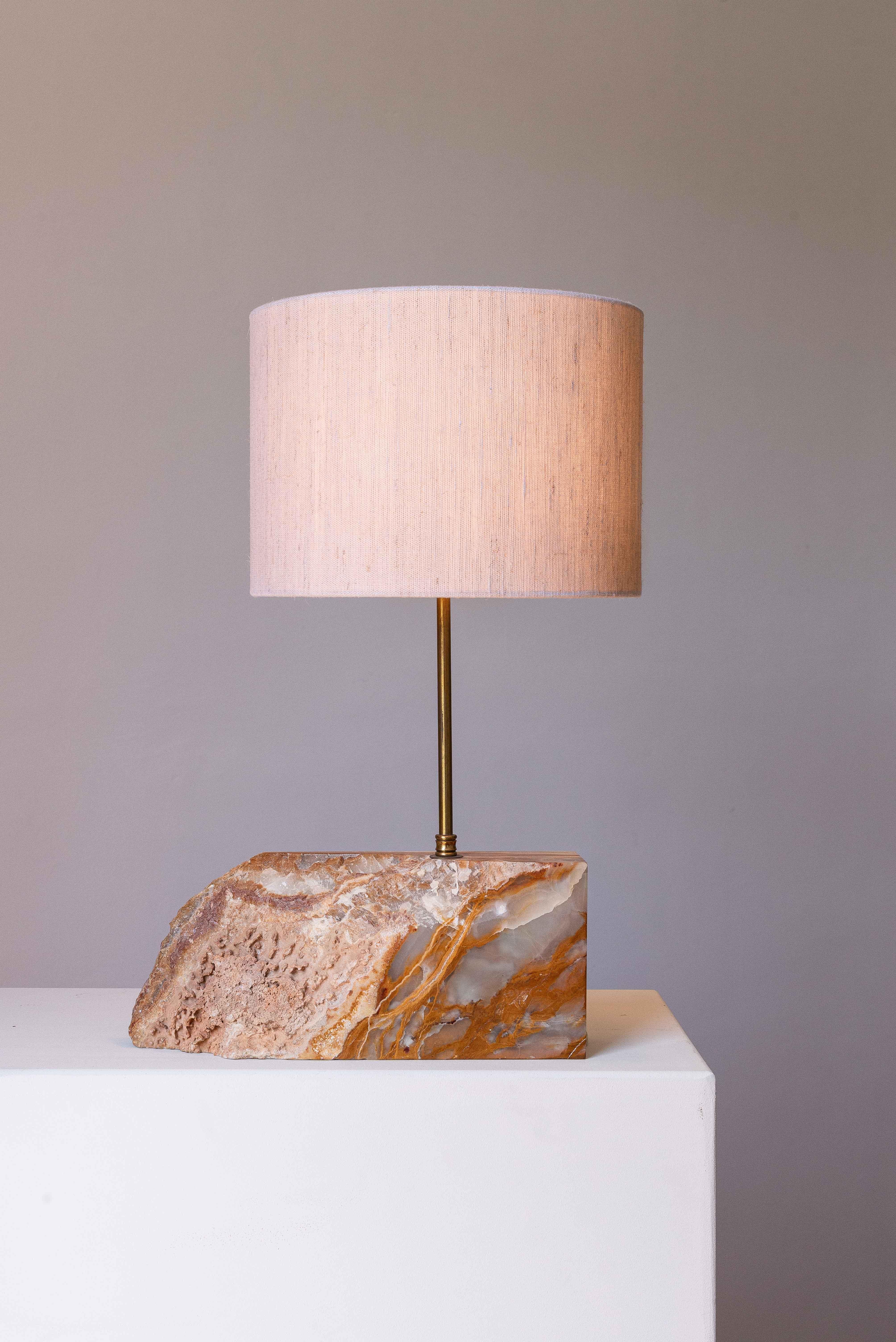 Mid-Century Modern 1970s Italian Table Lamp - Marble & Brass - Brutalist Design - Linen Shade For Sale