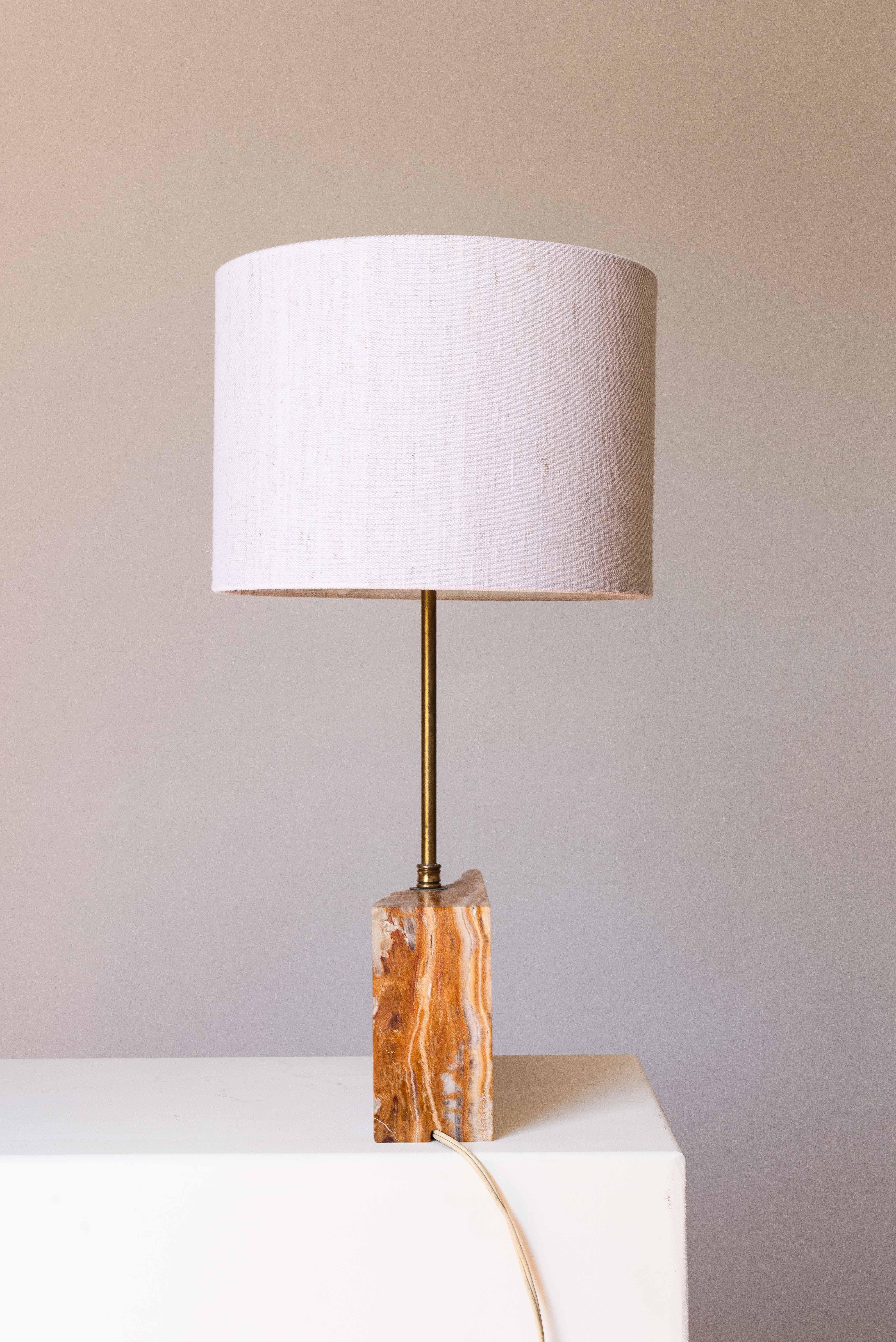 20th Century 1970s Italian Table Lamp - Marble & Brass - Brutalist Design - Linen Shade For Sale