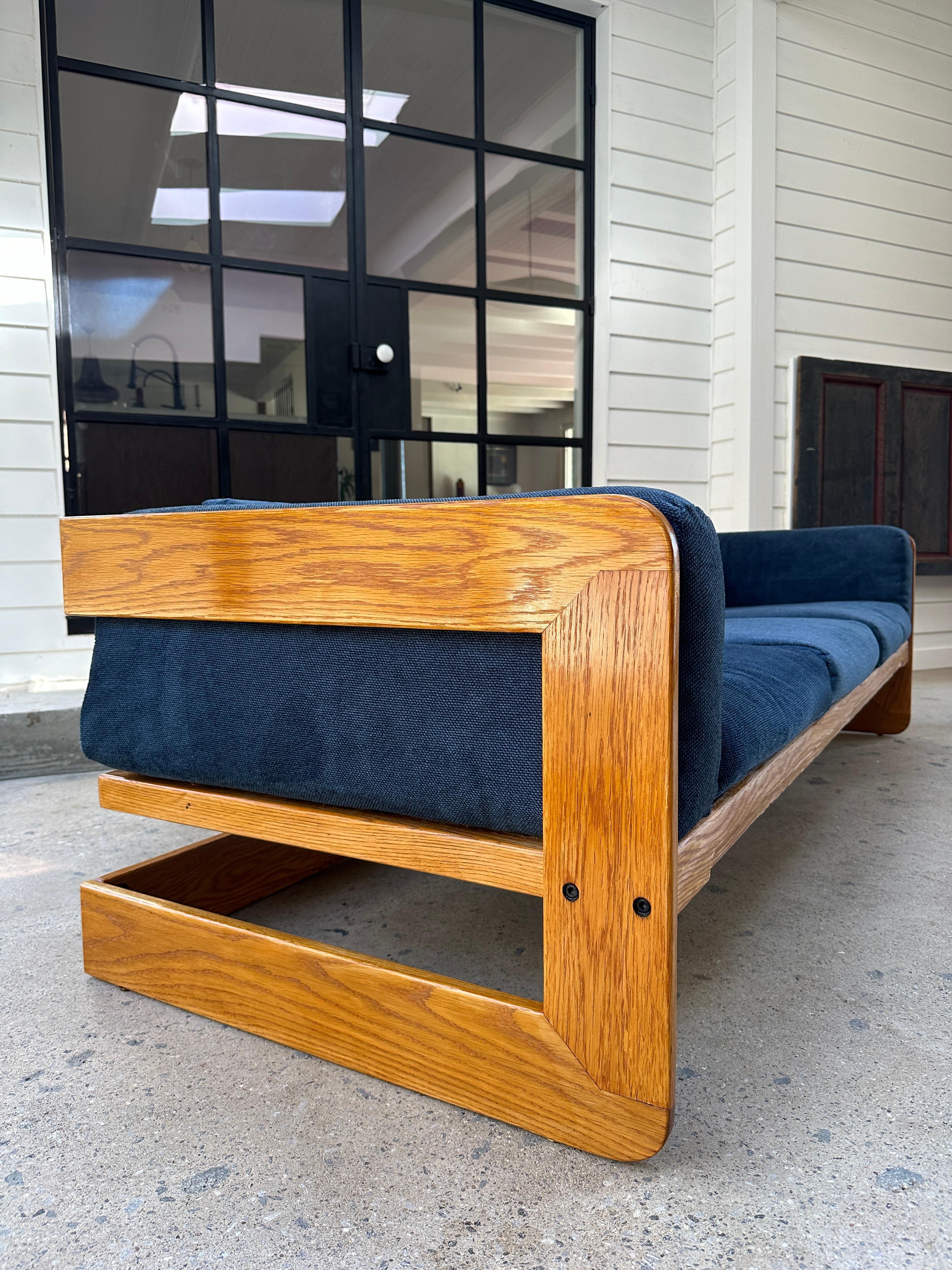 1970s Italian three seater sofa by Giuseppe Raimondi for Stendig In Good Condition In Asheville, NC