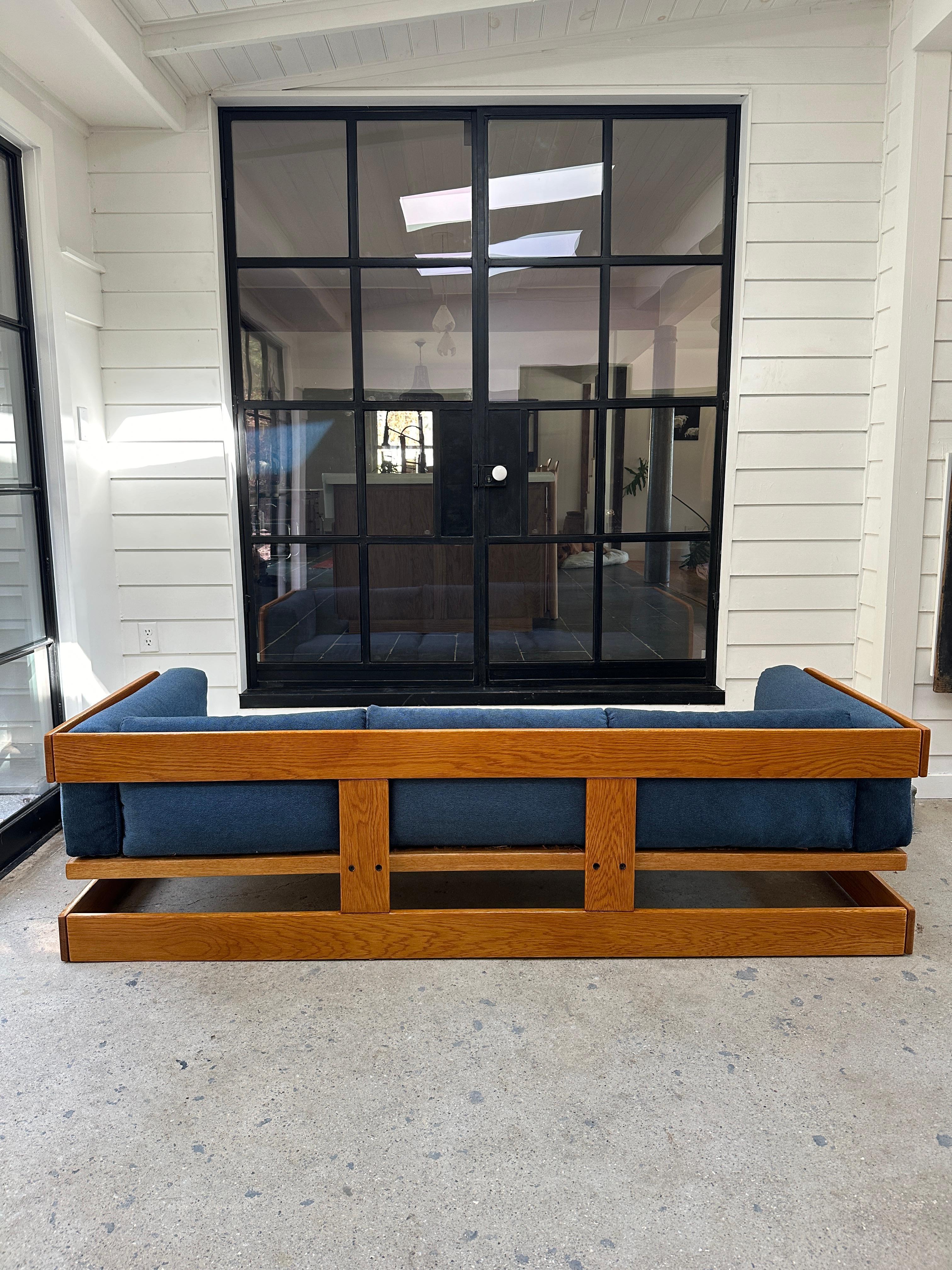 1970s Italian three seater sofa by Giuseppe Raimondi for Stendig 1