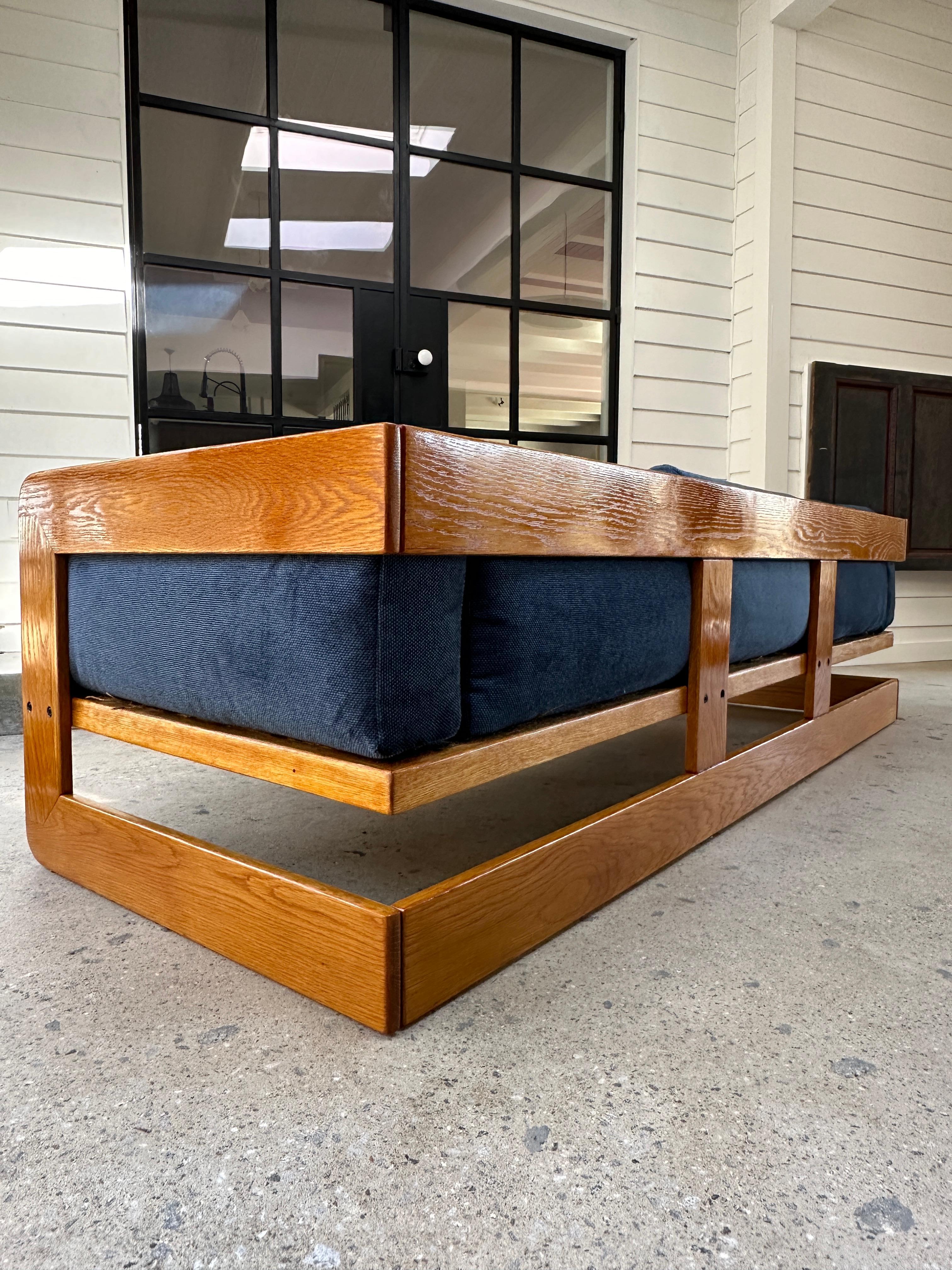 1970s Italian three seater sofa by Giuseppe Raimondi for Stendig 3