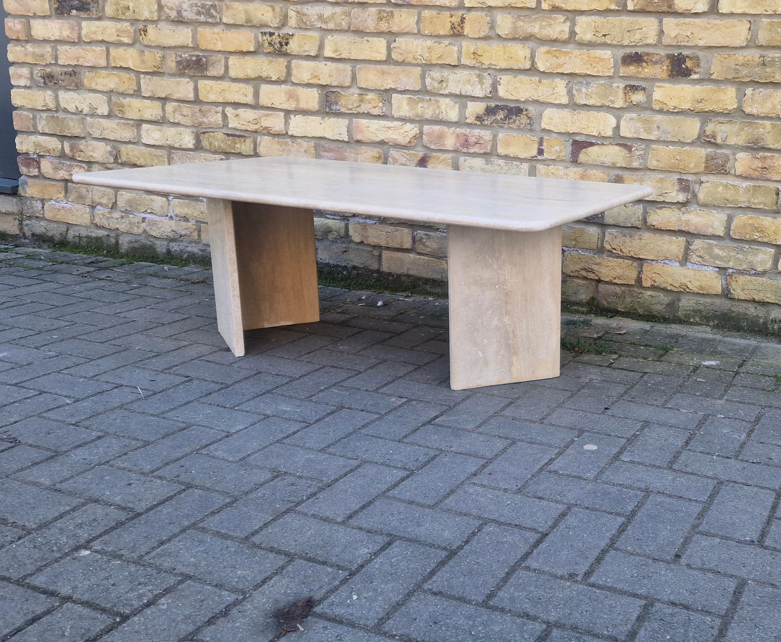 Superb rectangle Travertine coffee table with smooth stylish shaped top polished rounded edges.
Can be dismounted in three parts for transport.
   