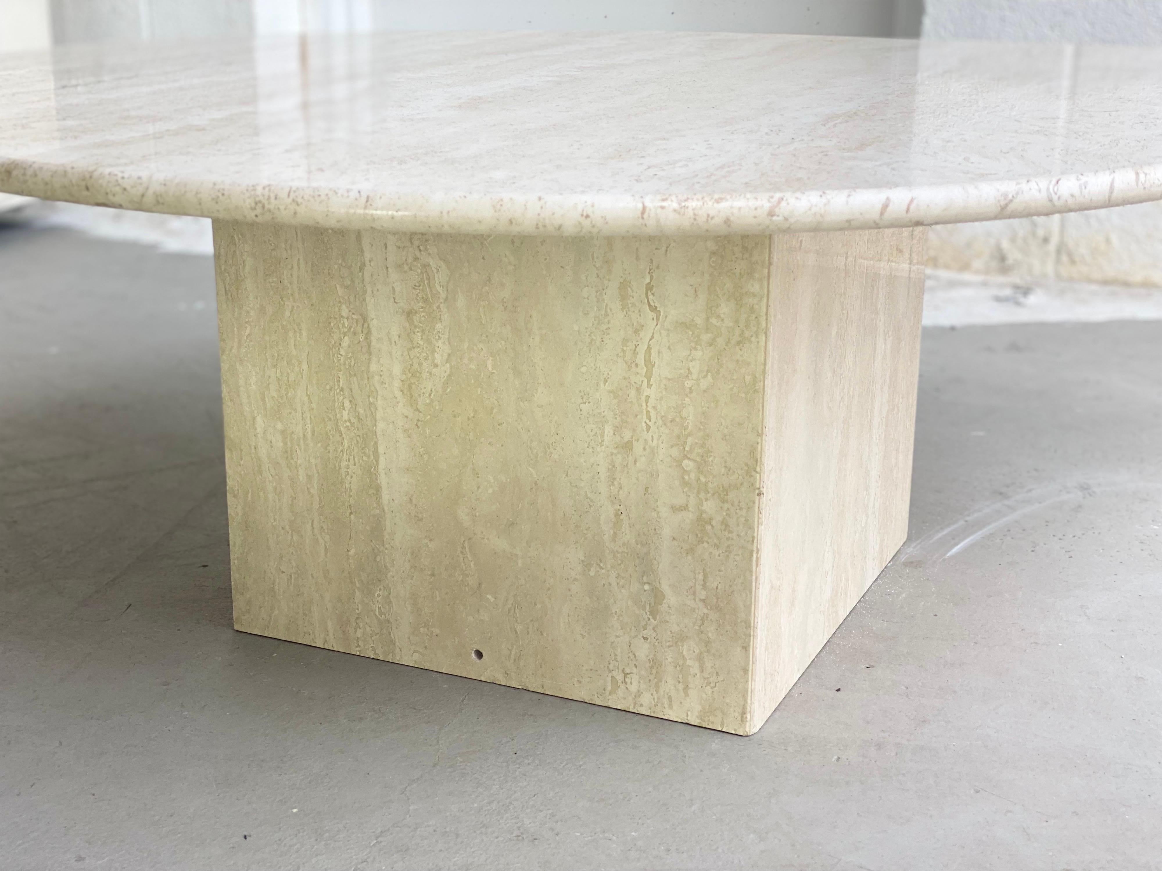 1970s Italian Travertine Teardrop Coffee Table In Good Condition In Farmington Hills, MI
