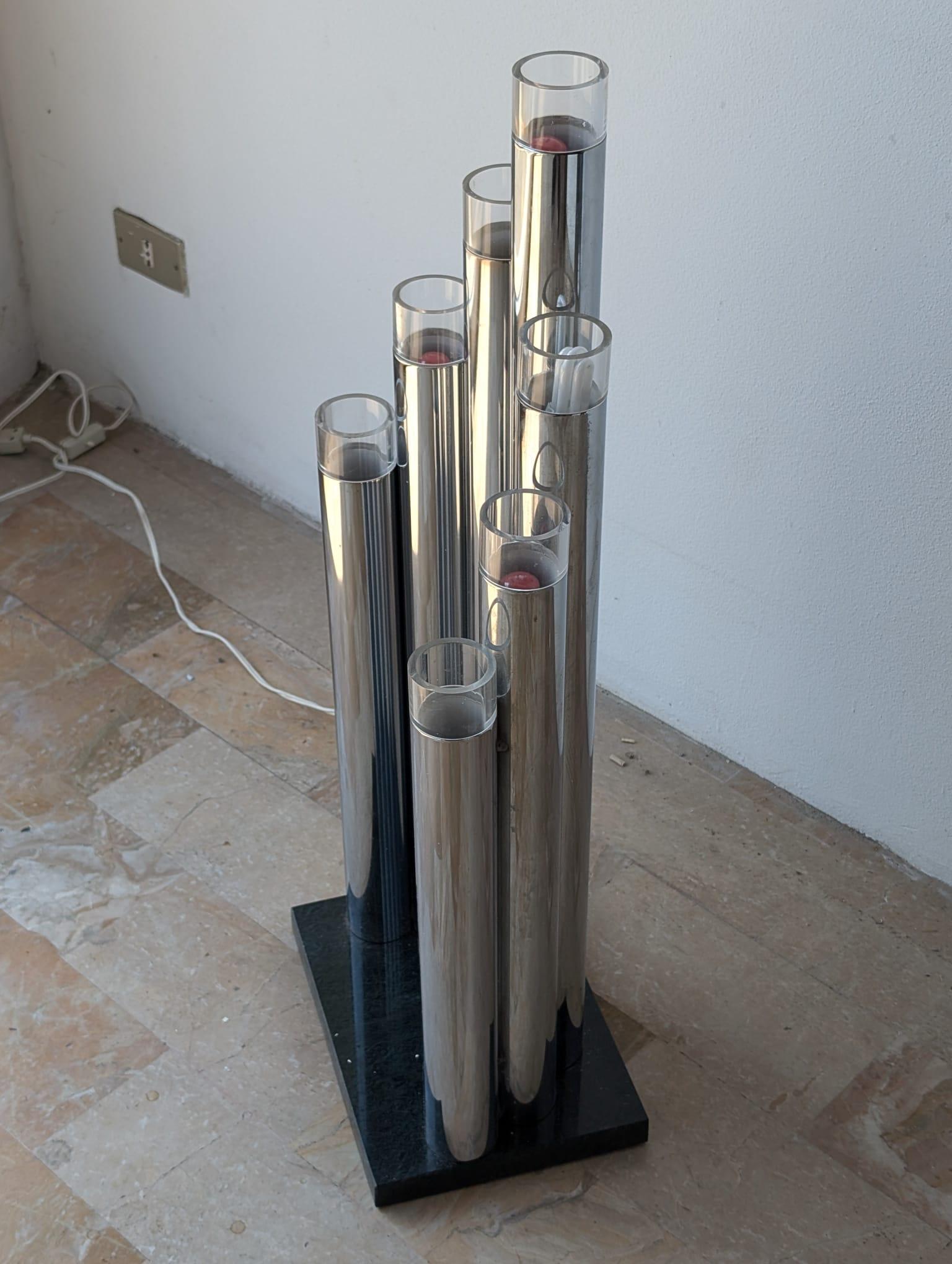 lámpara de pie tubular italiana de los años 70 Moderno de mediados de siglo en venta