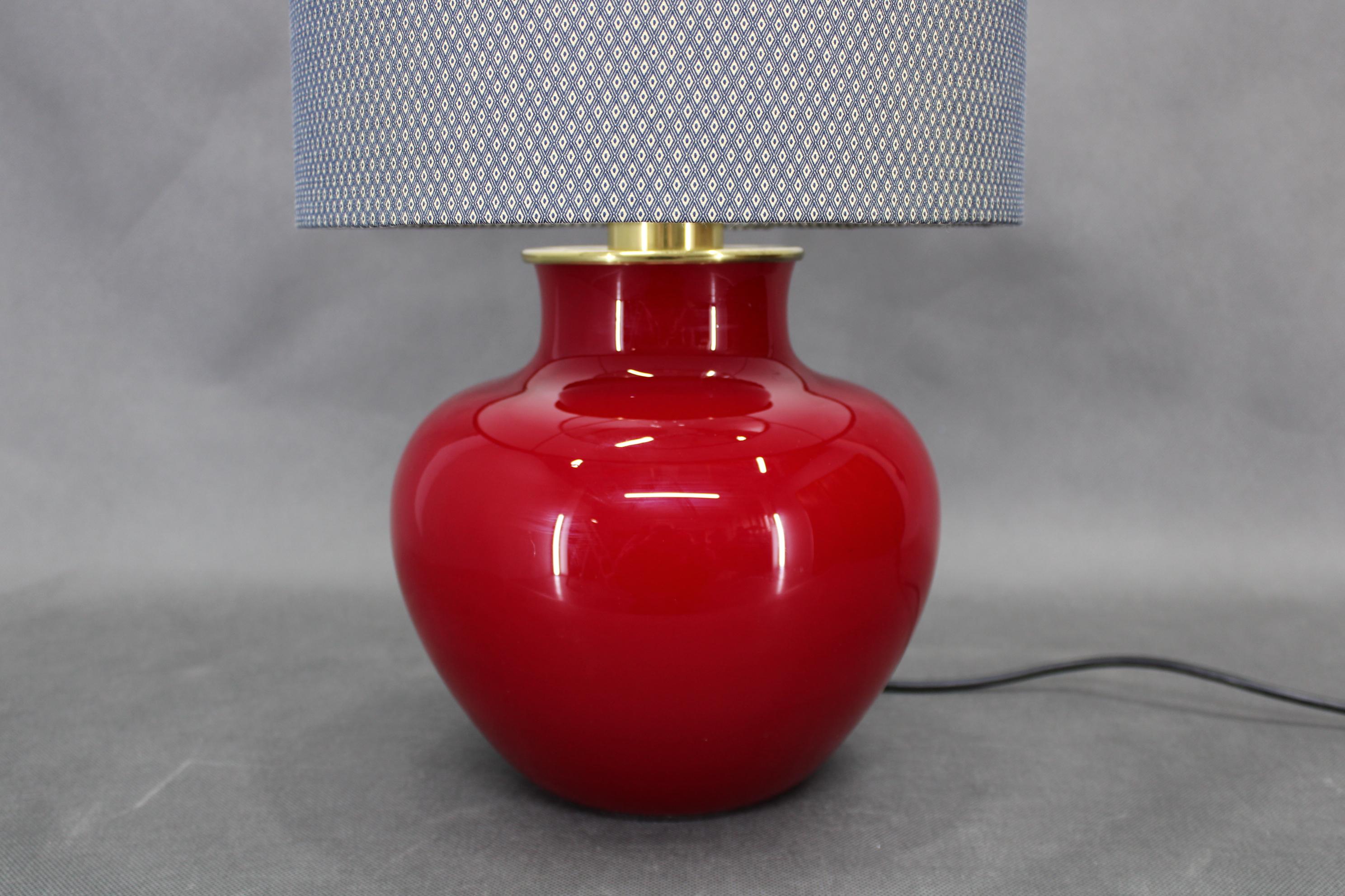 1970s Italian VeArt Glass Table Lamp with Fabric Lamp Shade In Good Condition For Sale In Praha, CZ