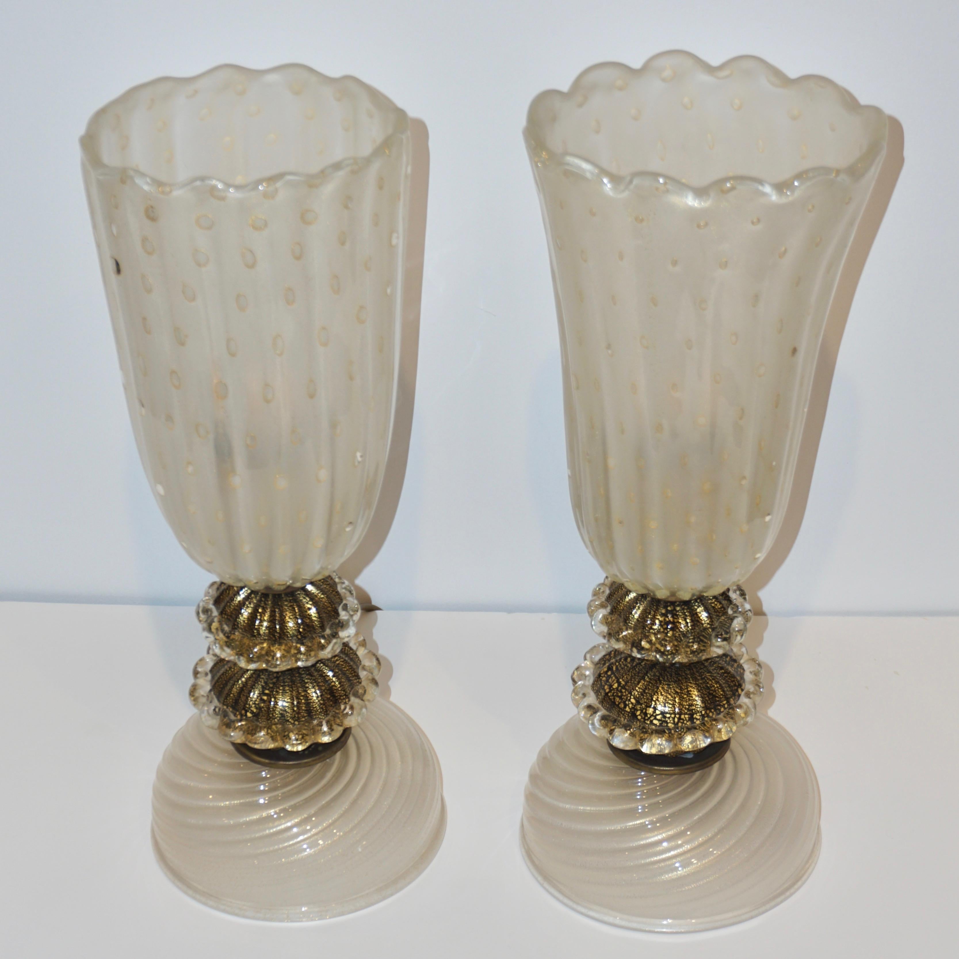 1970s Italian Vintage Barovier Toso Pair of White Black Gold Murano Glass Lamps 6