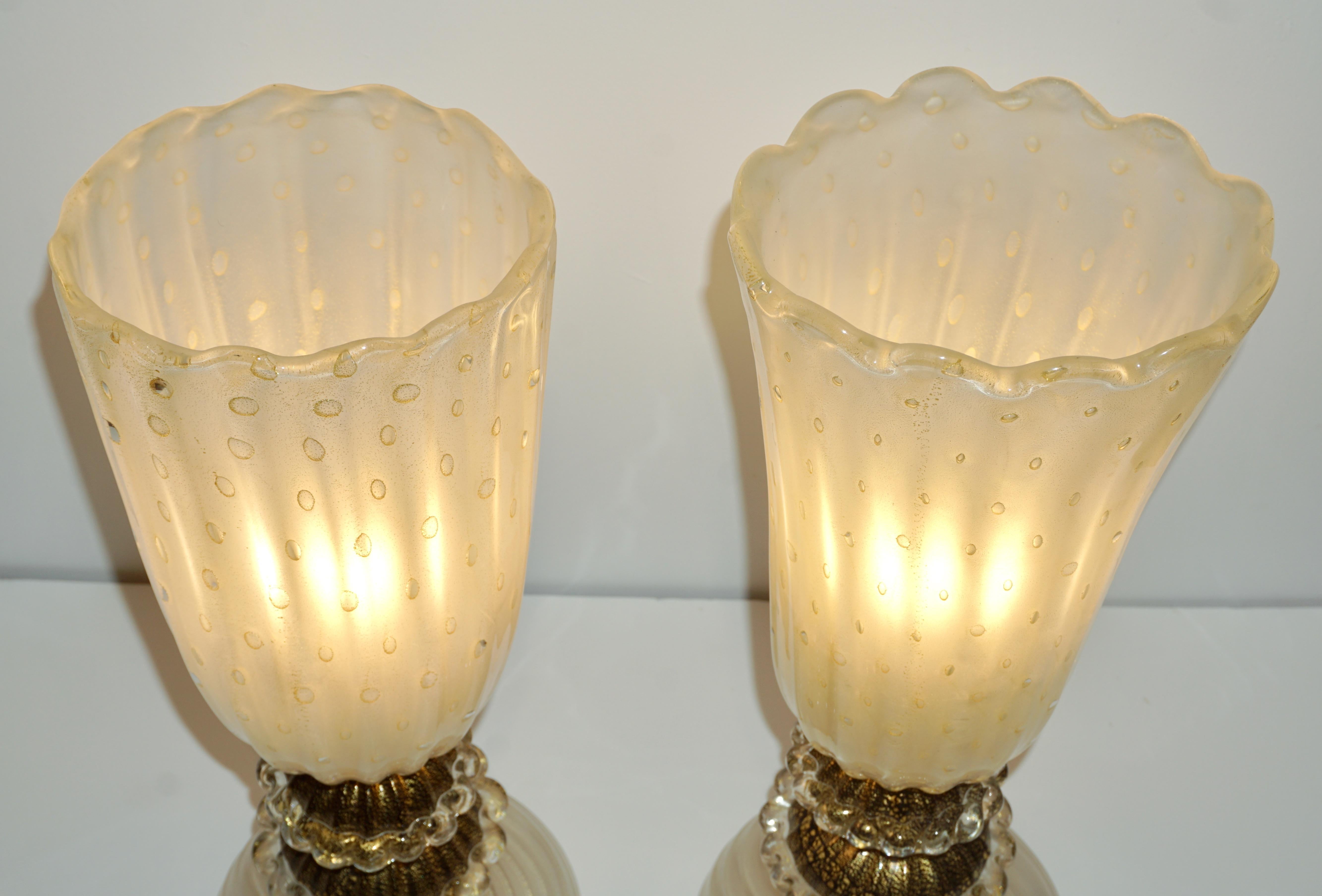 1970s Italian Vintage Barovier Toso Pair of White Black Gold Murano Glass Lamps 9