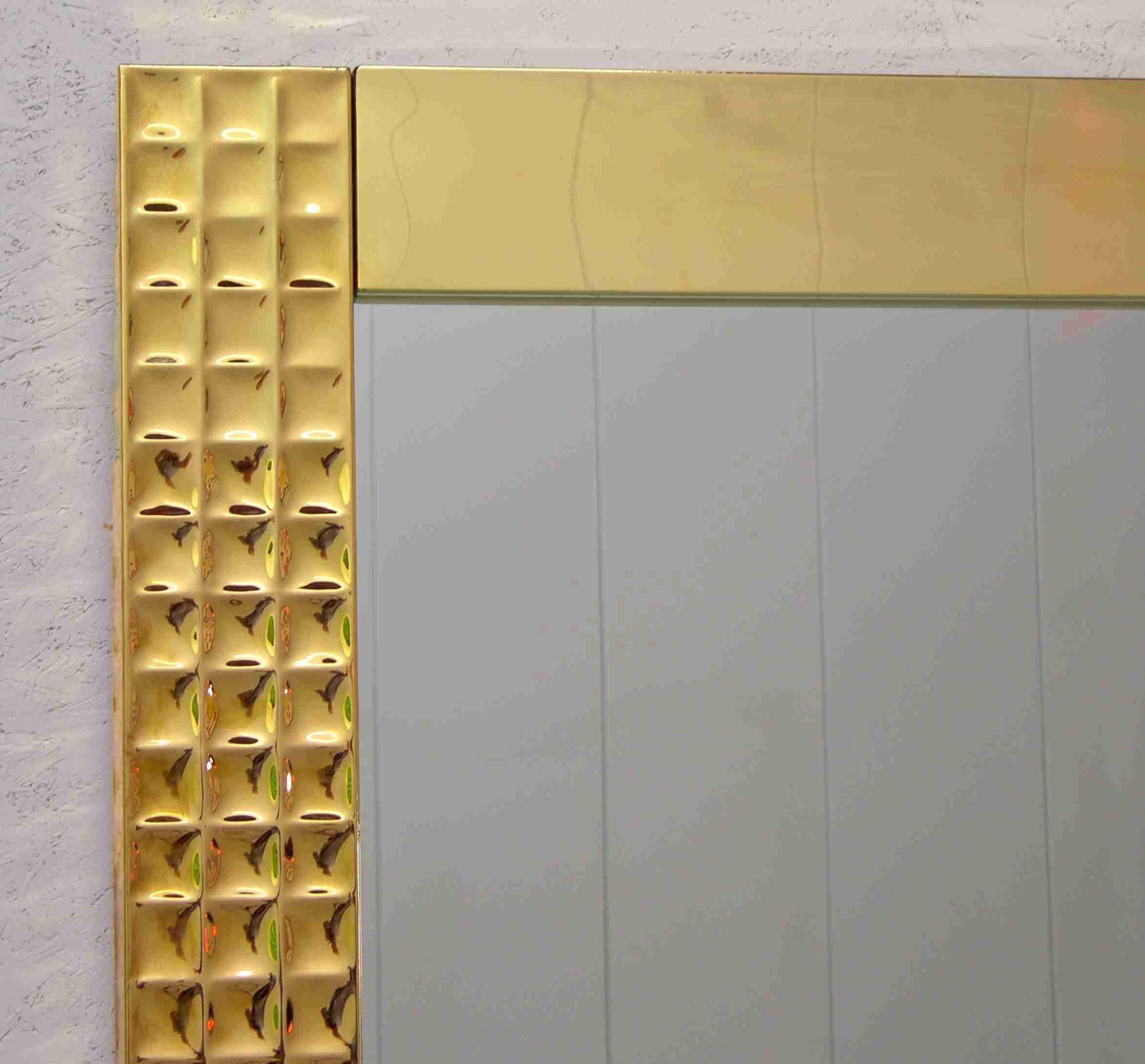 Espejos italianos artesanales de latón con detalles dorados tipo joya, años 70 en venta 3