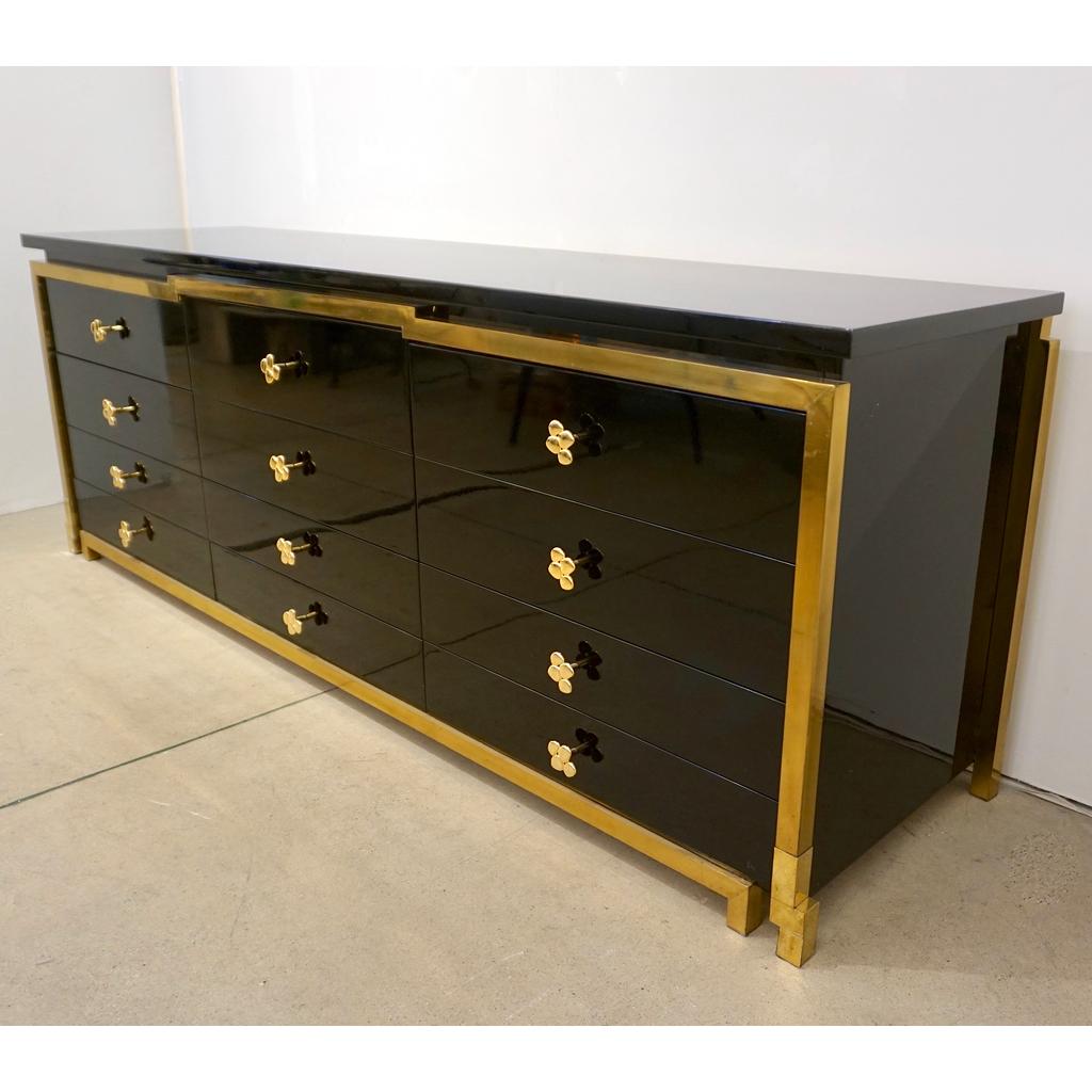 1970s Italian Vintage Studio A Brass & Black Lacquer 12-Drawer Dresser/Sideboard In Good Condition For Sale In New York, NY