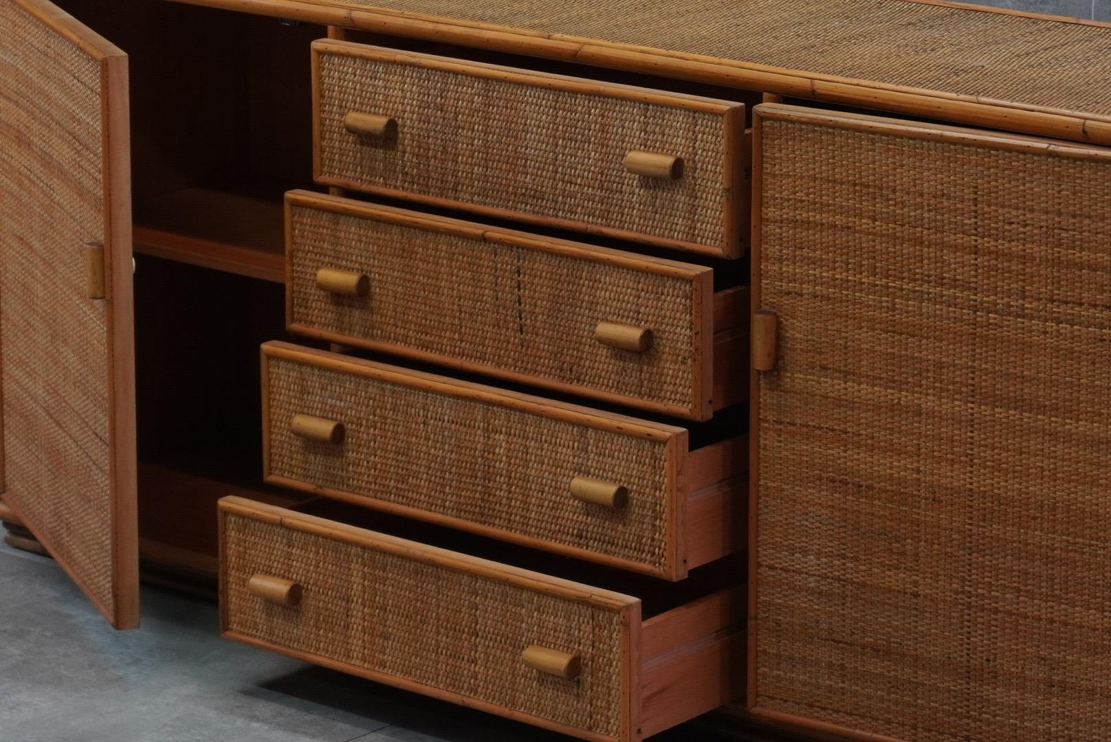 Vimini Credenza in vimini vintage italiana degli anni '70 in vendita