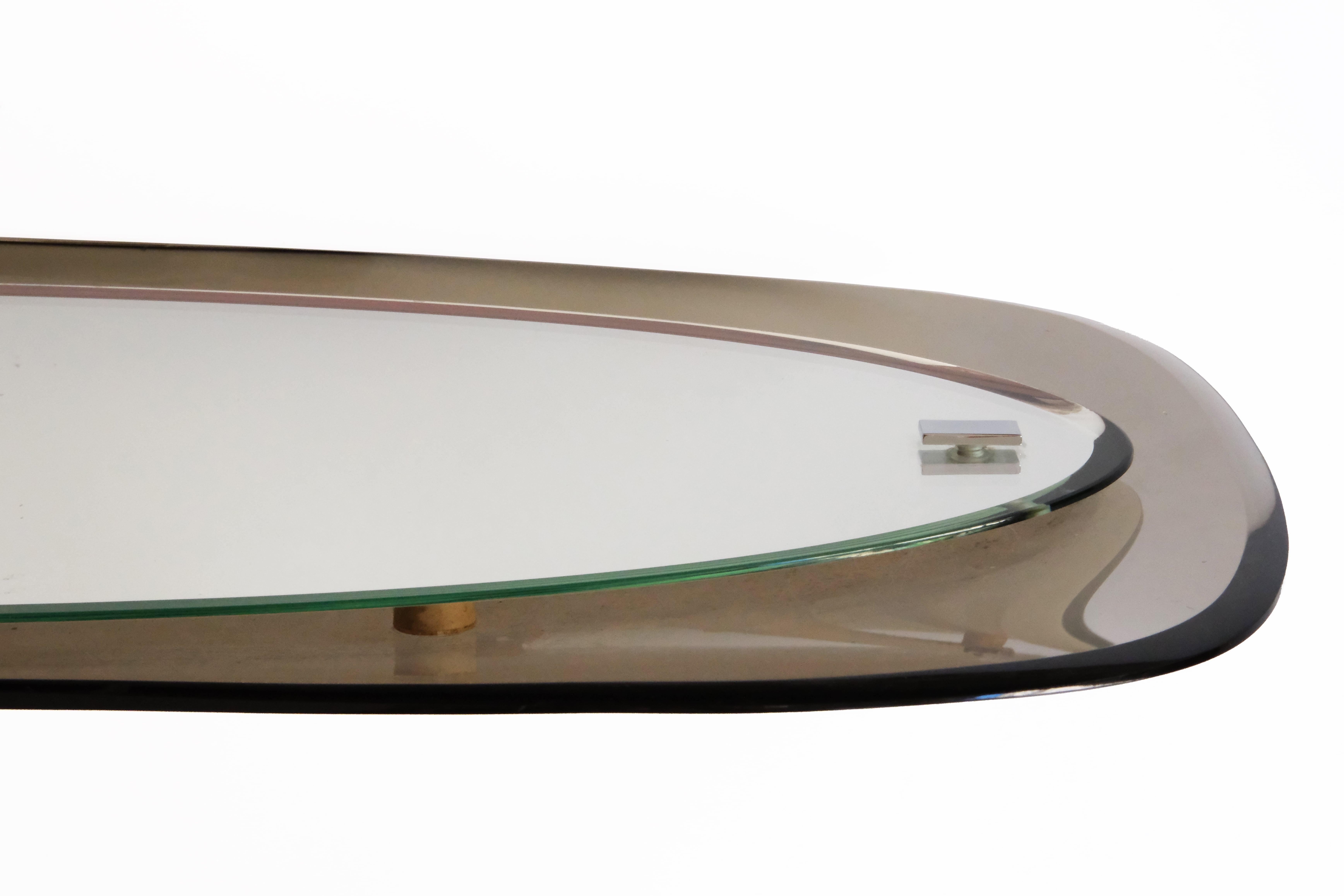 Espejo de pared italiano de los años 70 en cristal espejado y coloreado y detalles de metal cromado en venta 2