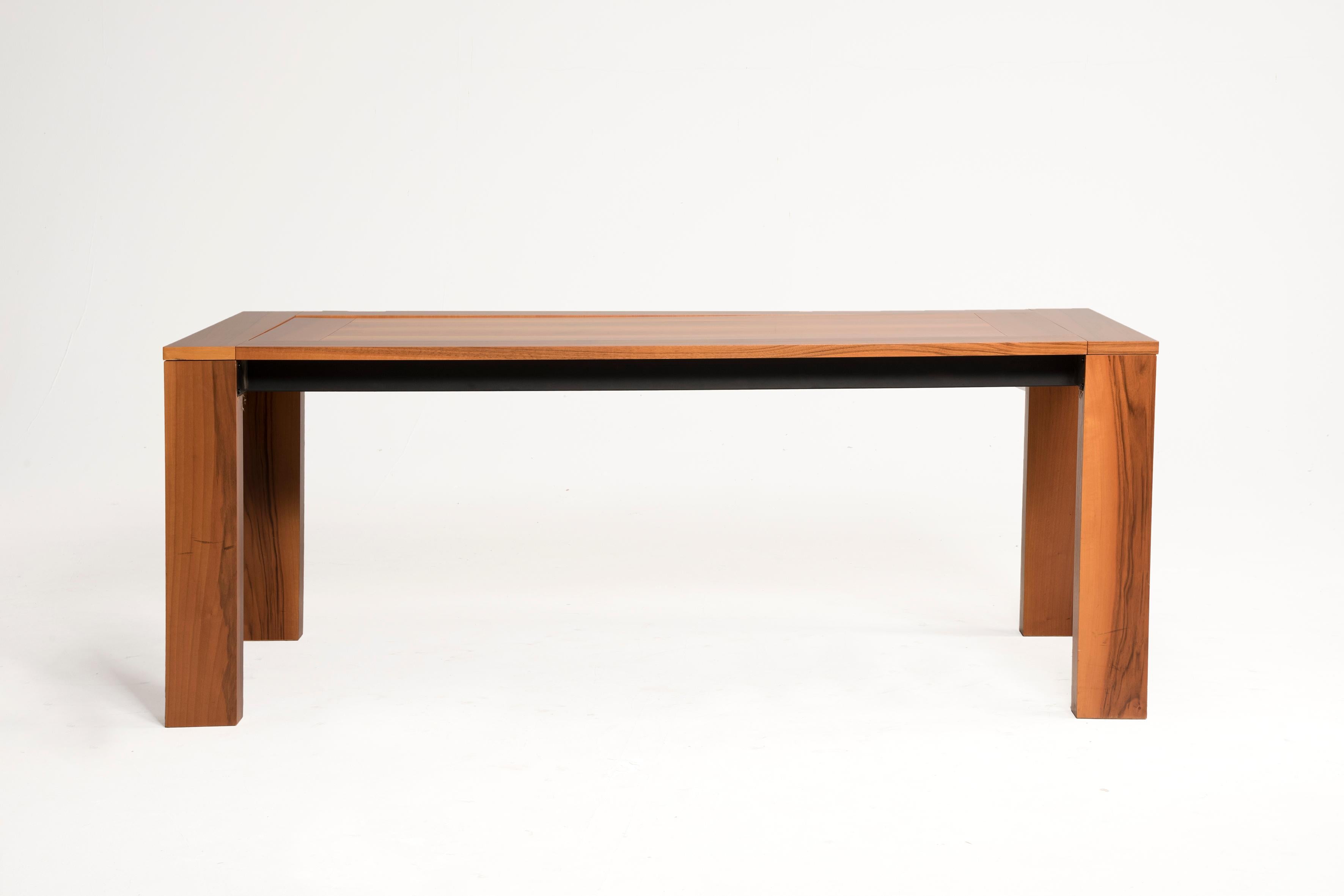 Walnut wood table, Acerbis production, 1970s. Size: 190 x 90 x H 74.5 cm, 74.8 inches x 35.4 inches. x H 29.33 inches. Perfect both as dining table in the kitchen and meeting room or desk table. Excellent conditions. Conservative restoration. A