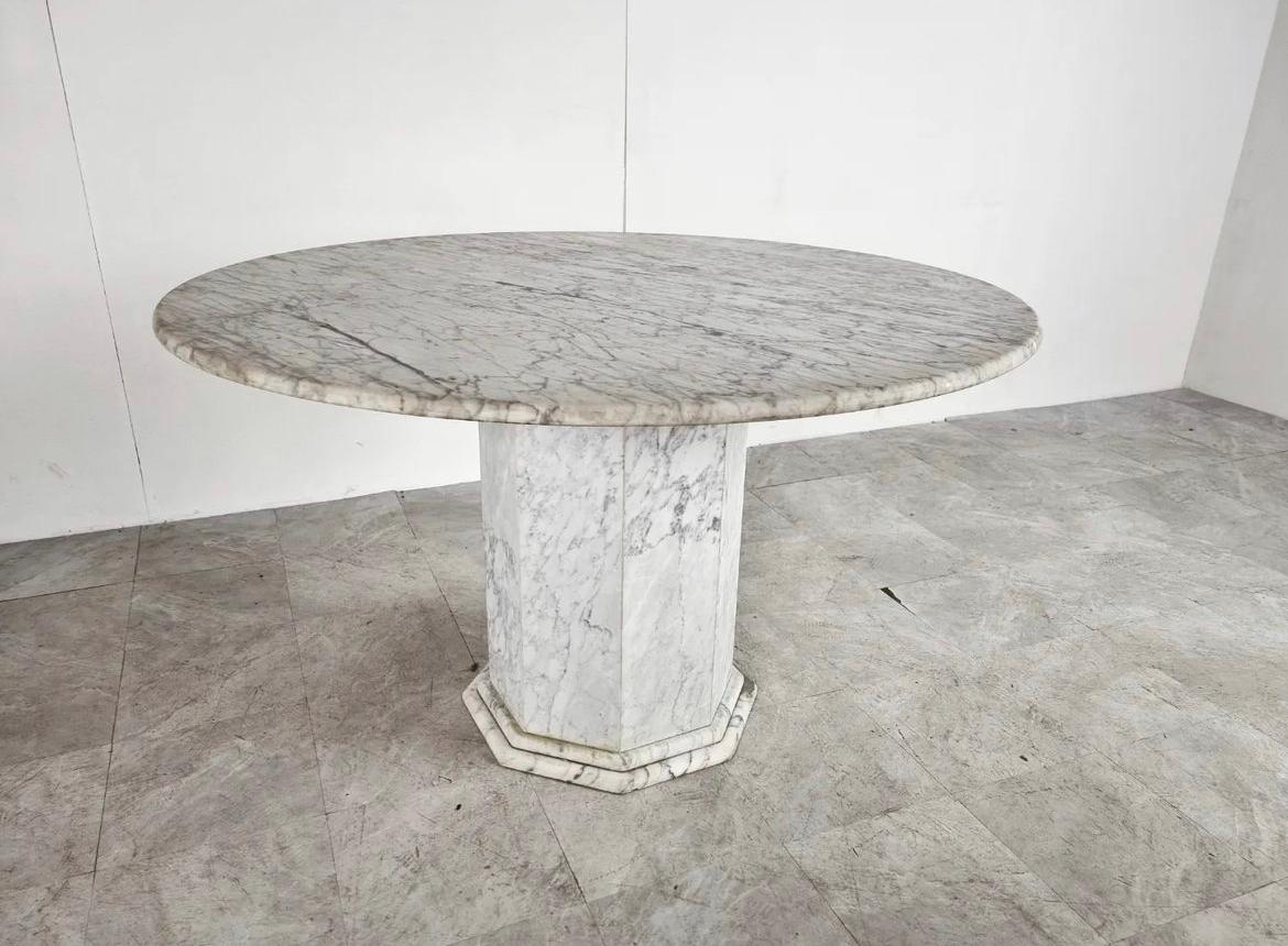 Late 20th Century 1970s Italian White Marble Circular Round Dining Table or Center Table