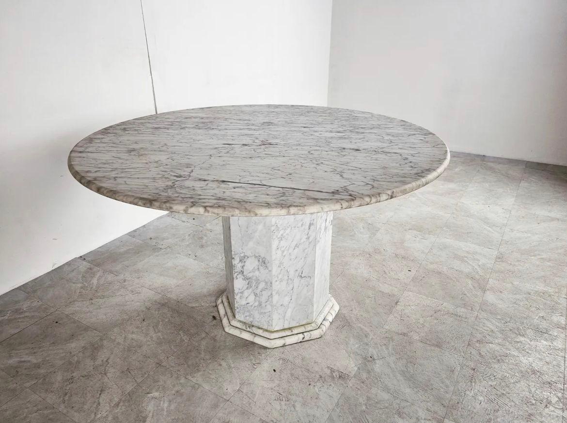 1970s Italian White Marble Circular Round Dining Table or Center Table 4