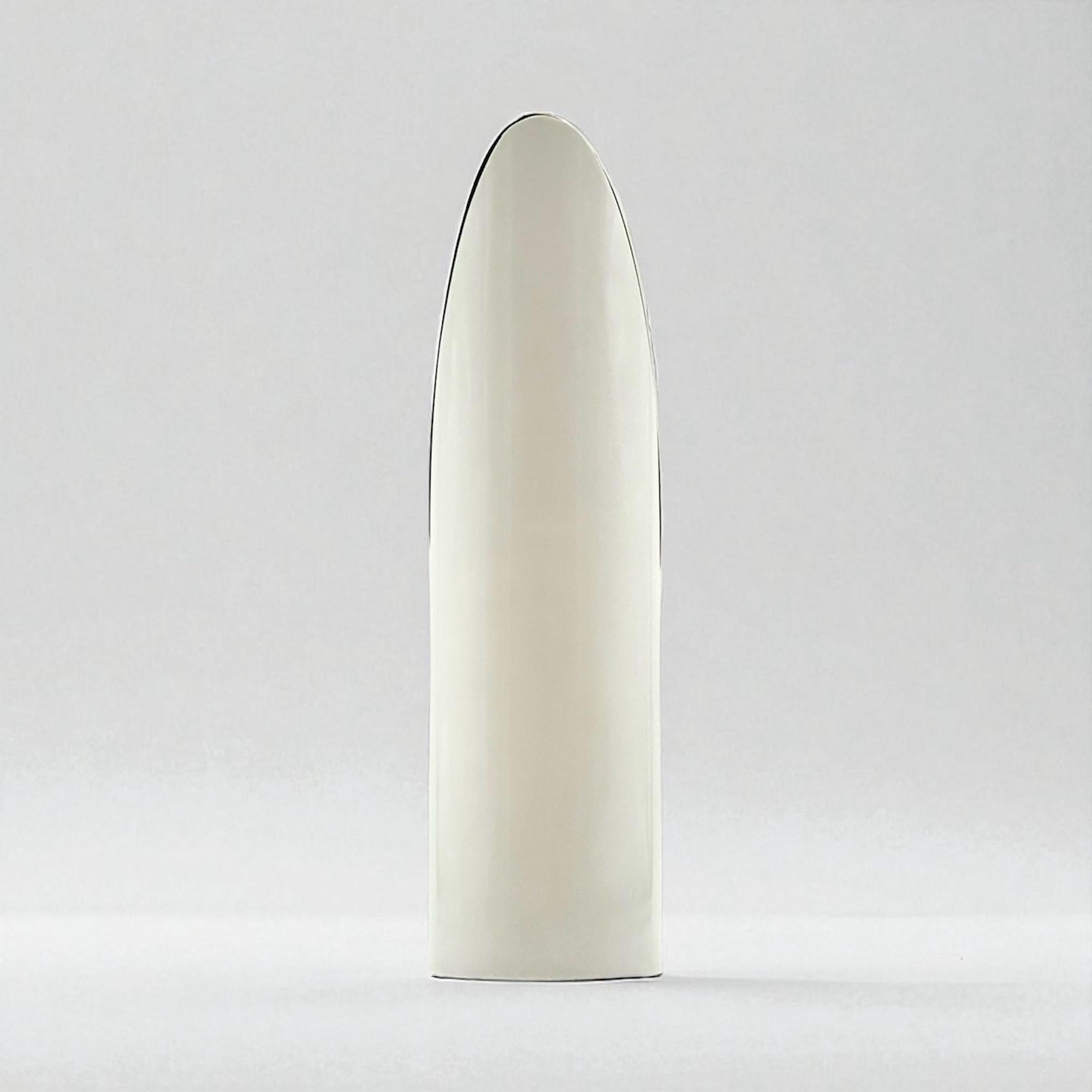 Late 20th Century 1970s Italian White Tabletop Lipstick Mirror in Sculptural Pop Plastic Design For Sale