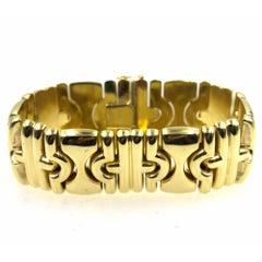 1970s Italian Wide Link 14 Karat Yellow Gold Bracelet