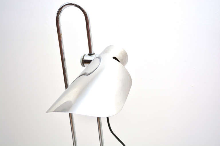 1970s Italy Counterbalance Industrial Desk Lamp in Chrome Style of Gae Aulenti In Good Condition In Chula Vista, CA