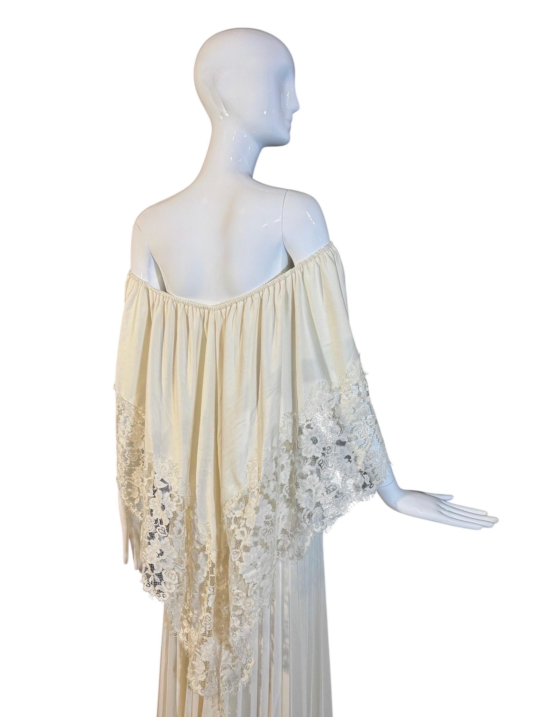 Abito da sposa o da ricevimento vintage anni '70 in pizzo avorio off-shoulder a pieghe in vendita 8